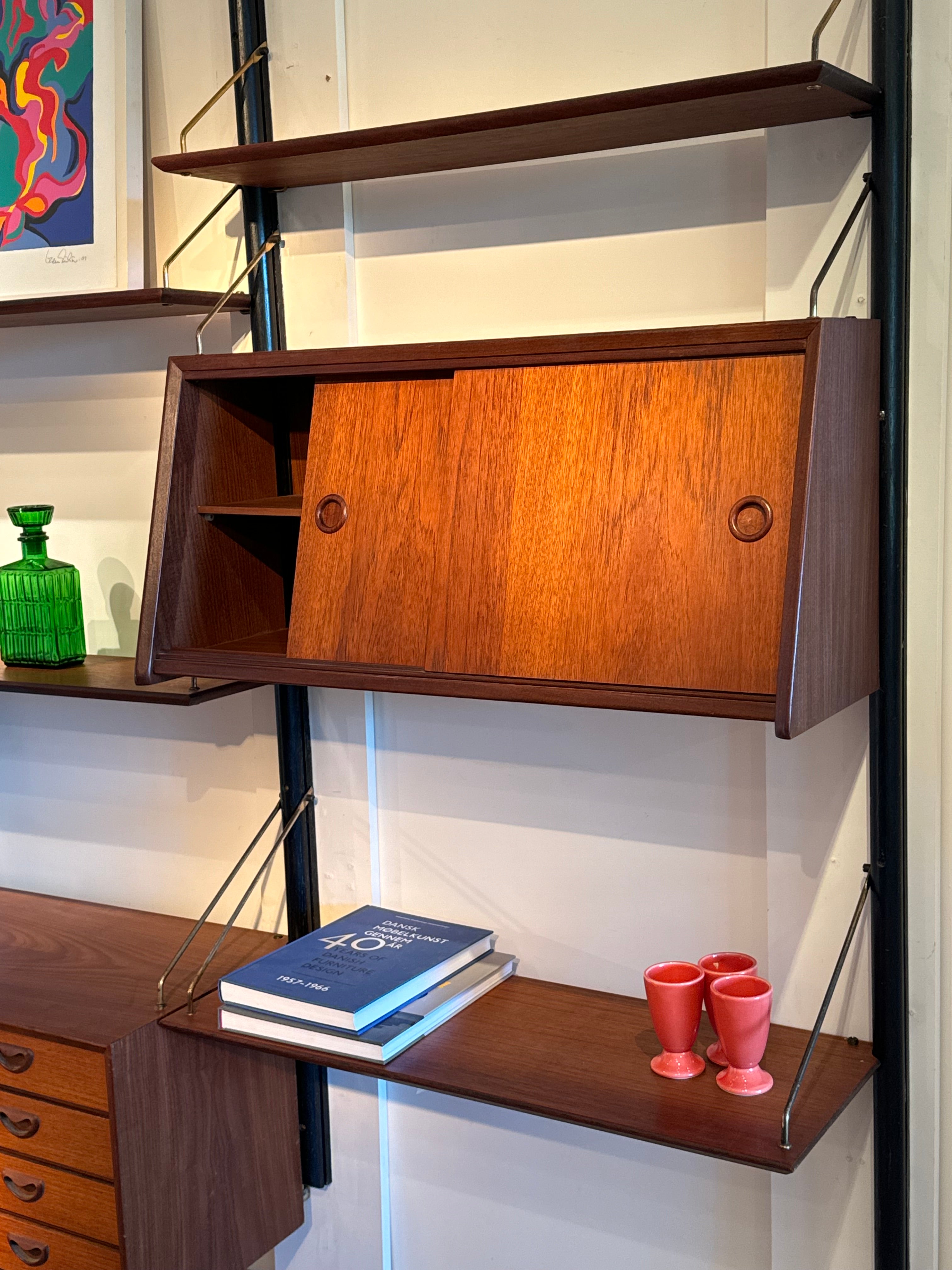 Bibliothèque système murale scandinave vintage "Kristen" de Louis Teefelen pour Webé années 1960