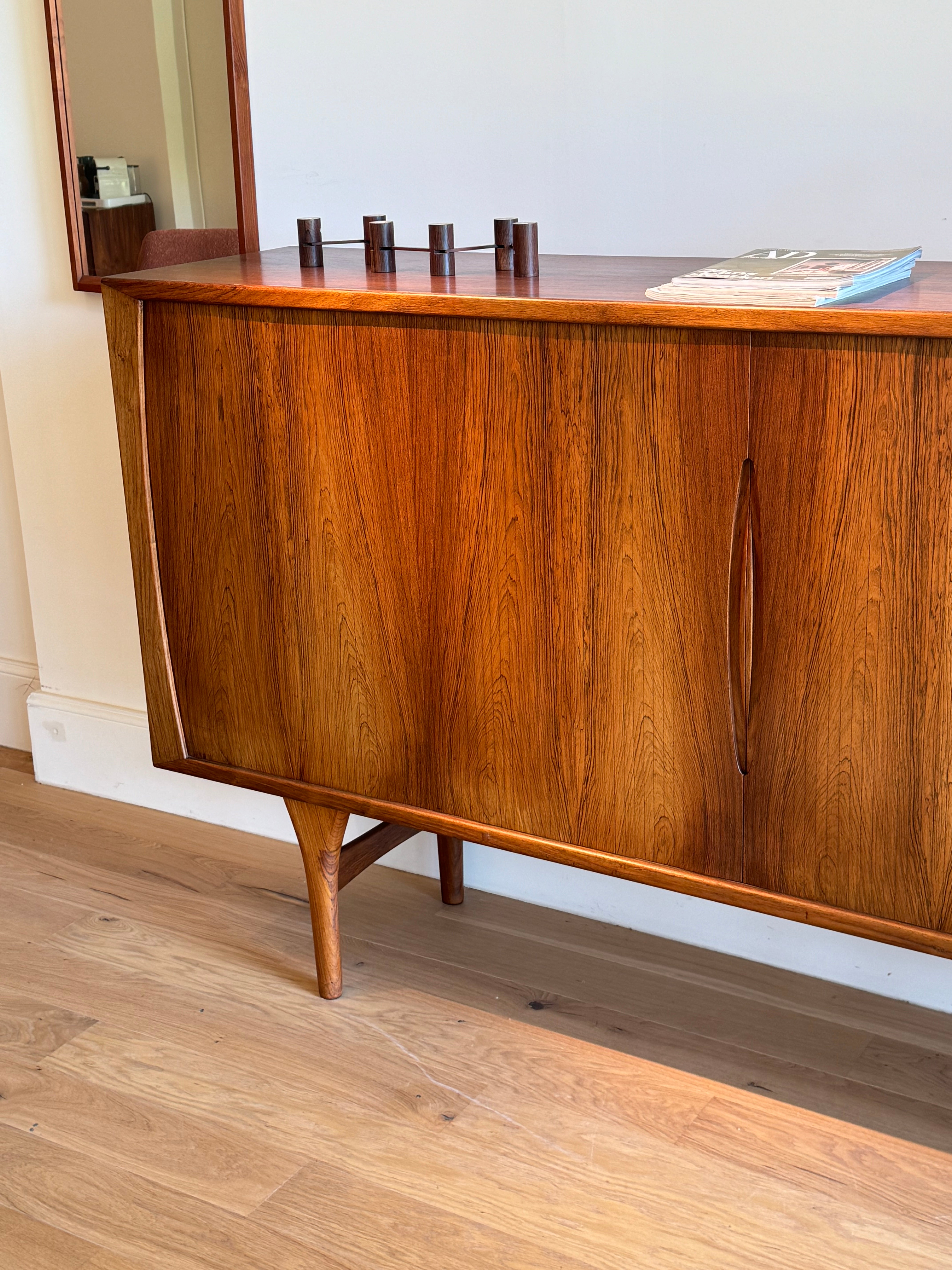 Enfilade scandinave vintage Kjaernulf pour Bruno Hansen