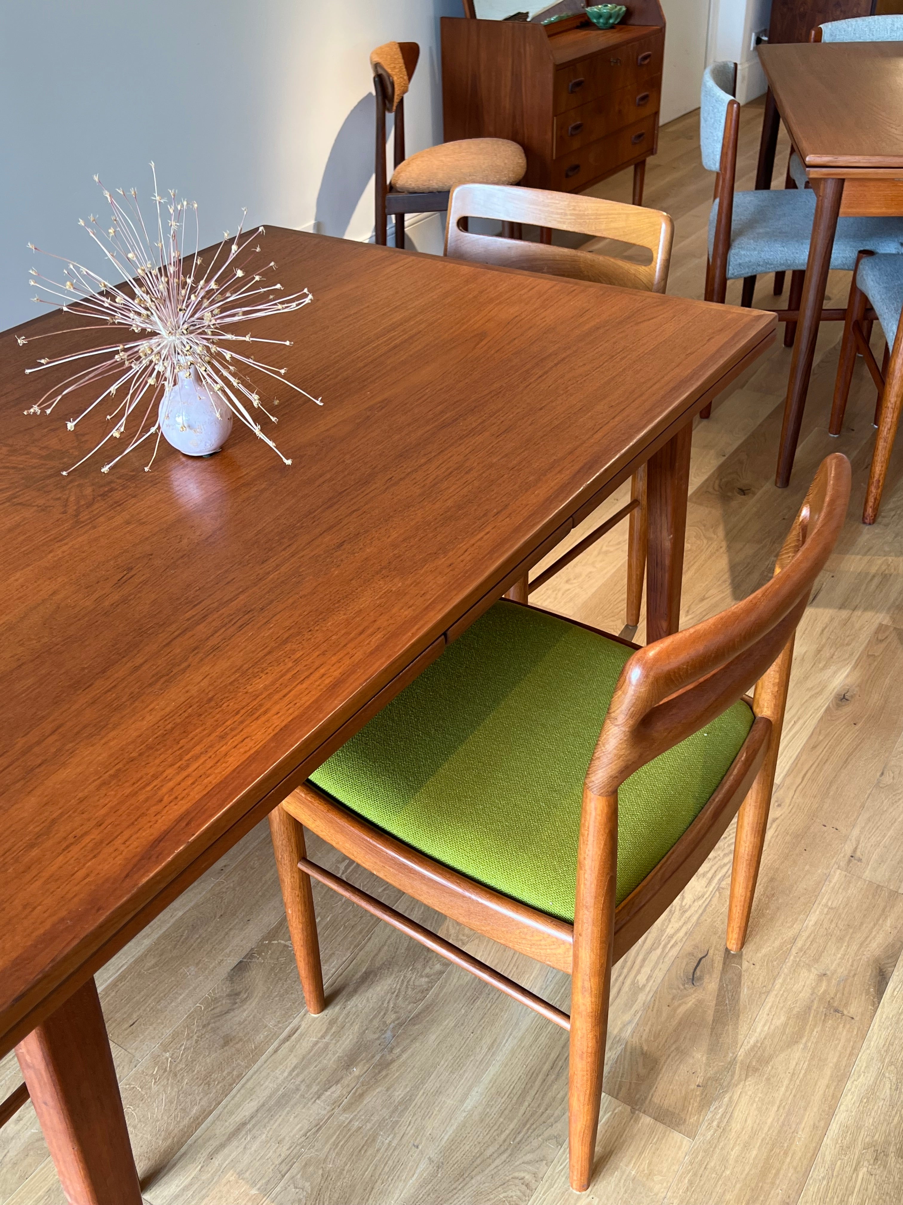 Table de salle à manger scandinave vintage en teck "Birgitte"