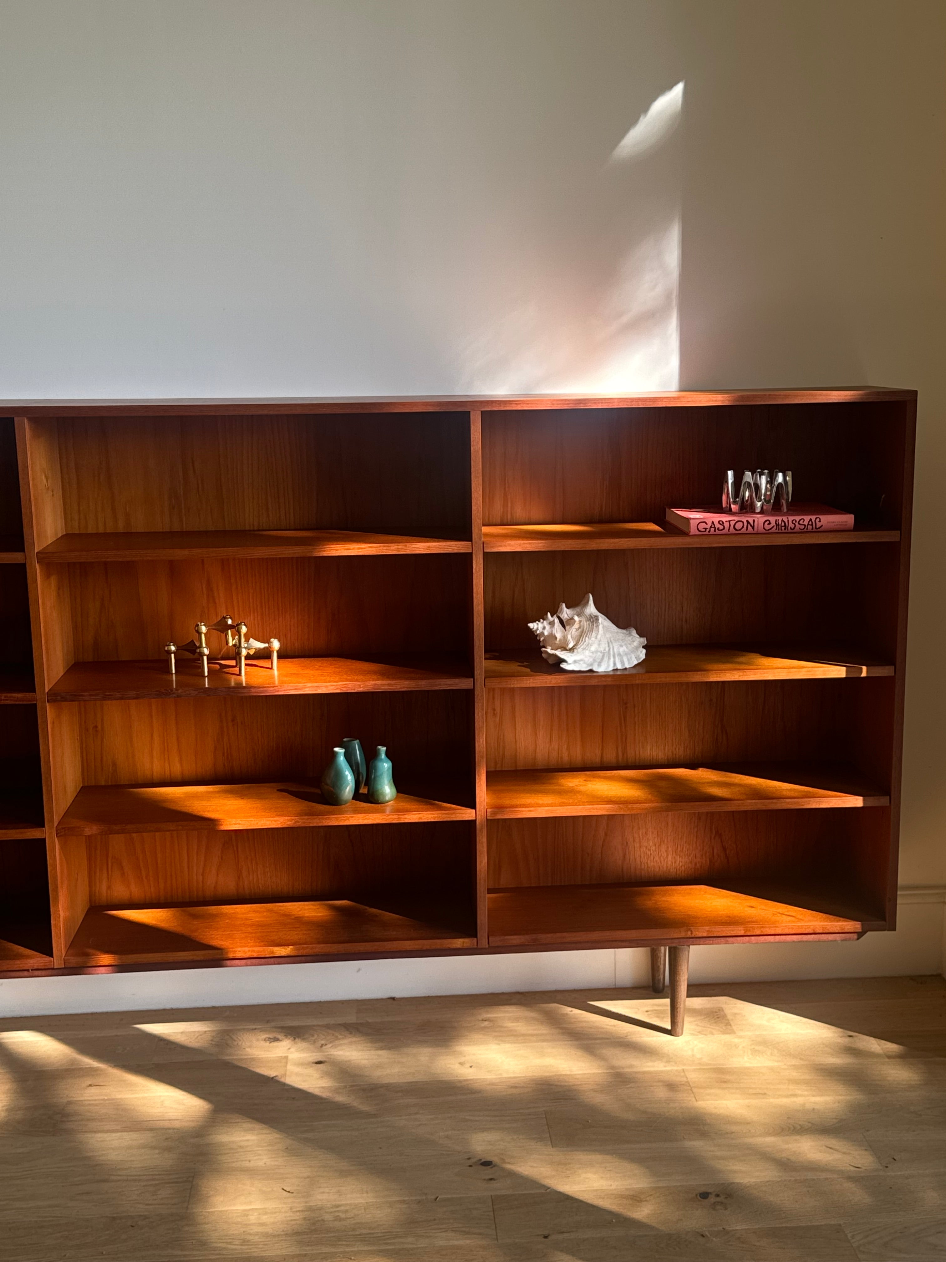 Bibliothèque scandinave vintage en teck « Marta »