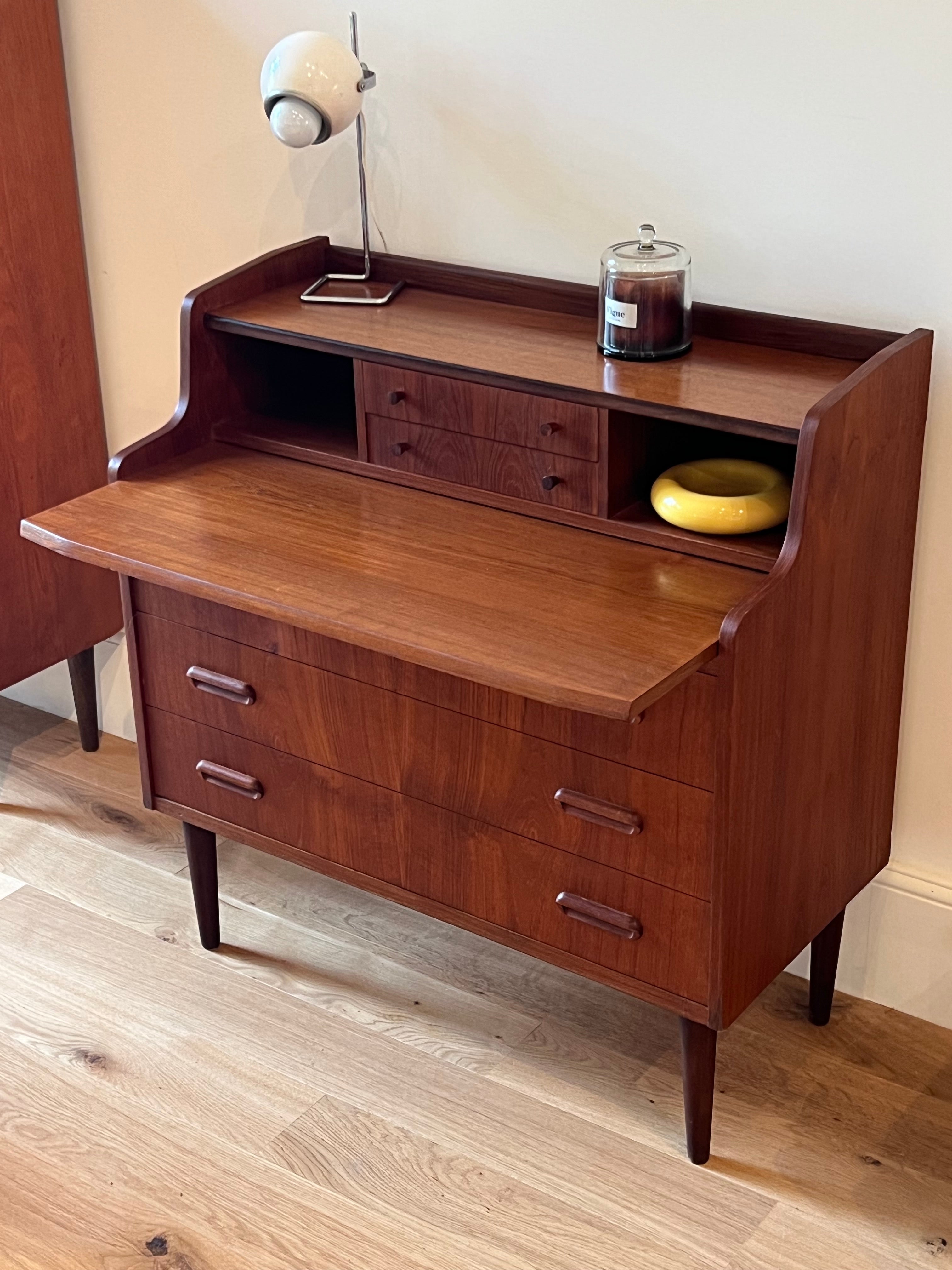 Secrétaire scandinave en teck – « Alrik » – Années 60