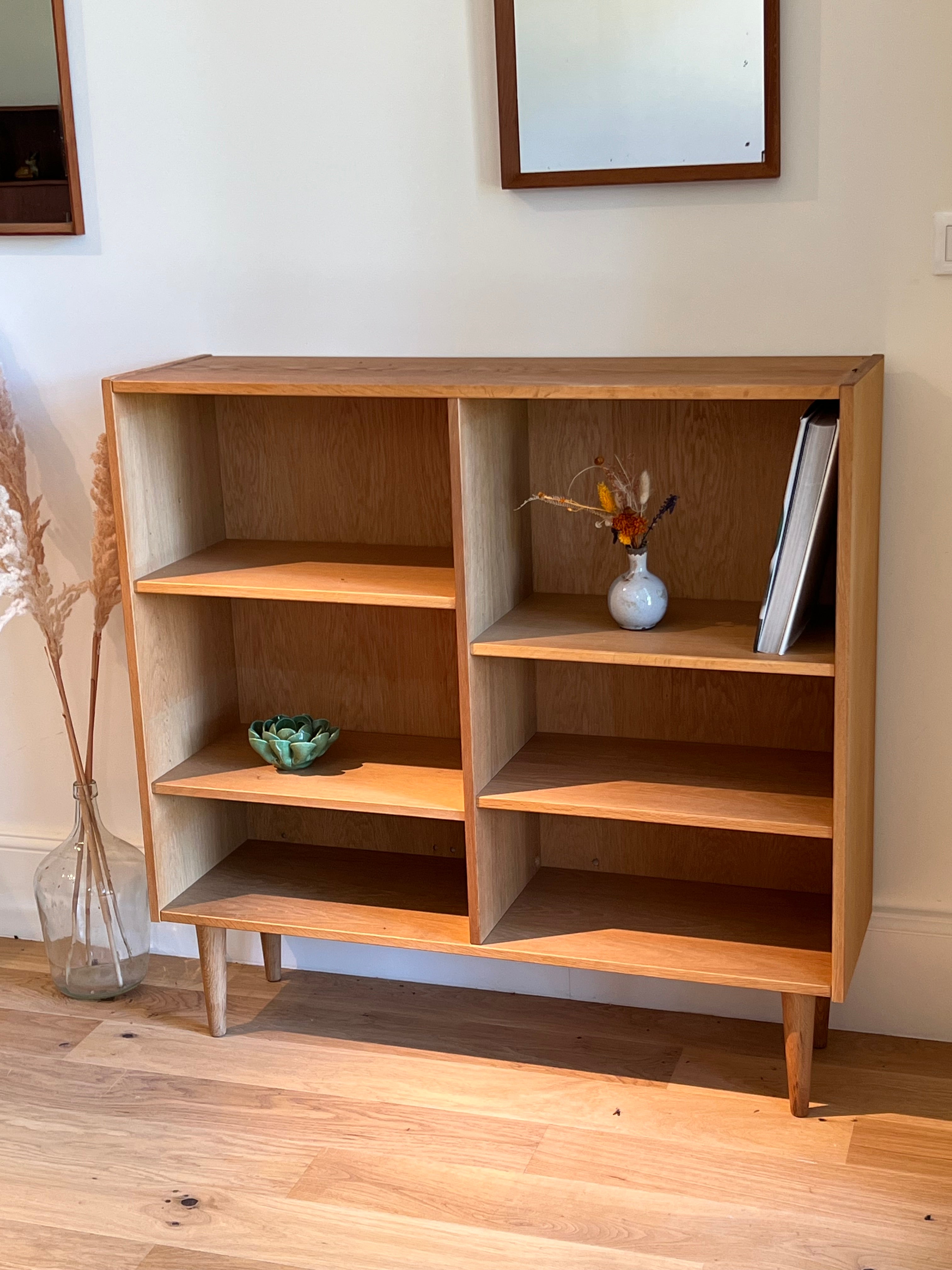 Bibliothèque scandinave vintage en chêne "Tara"
