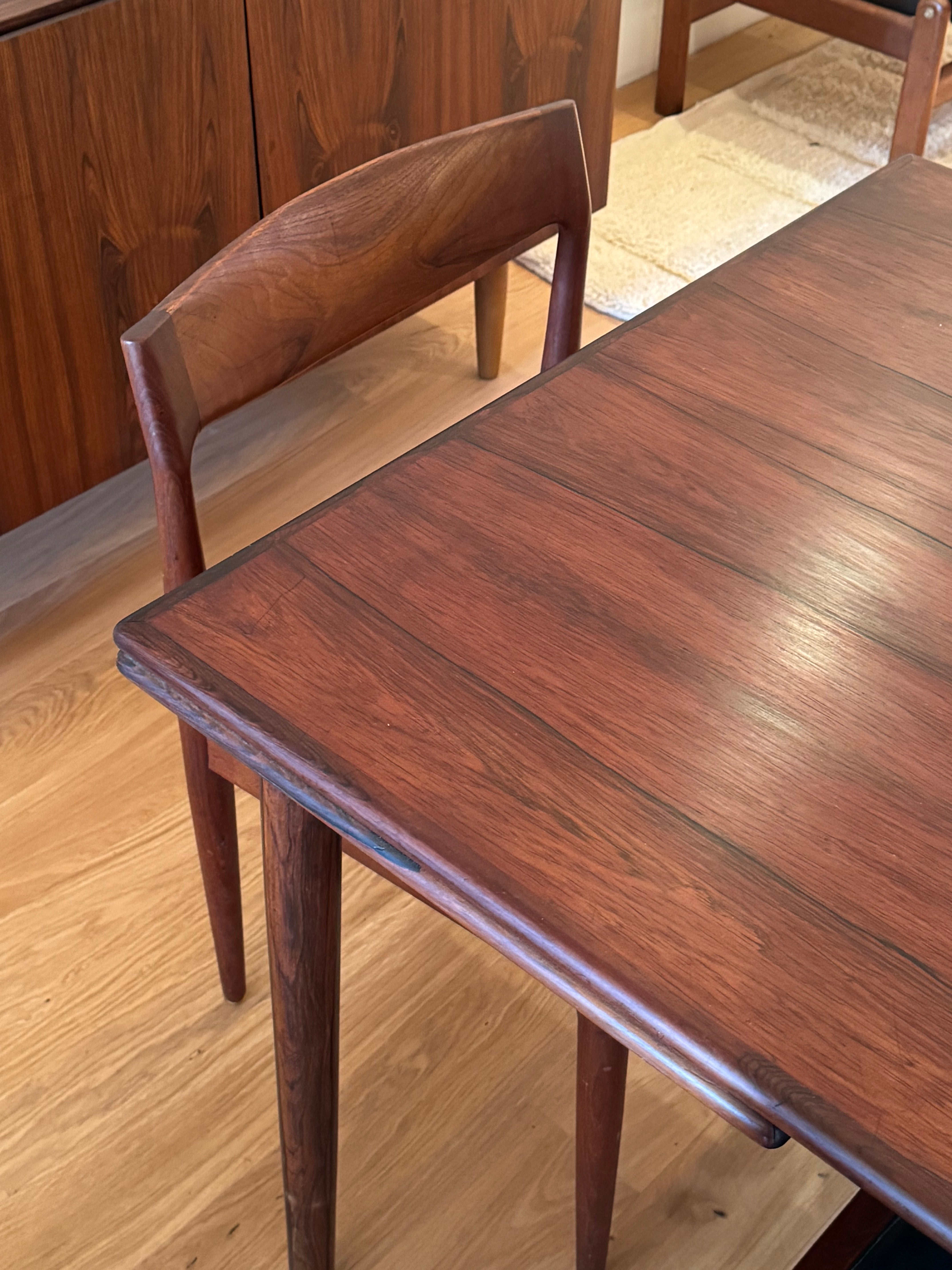 Table scandinave vintage en palissandre "Eirik"
