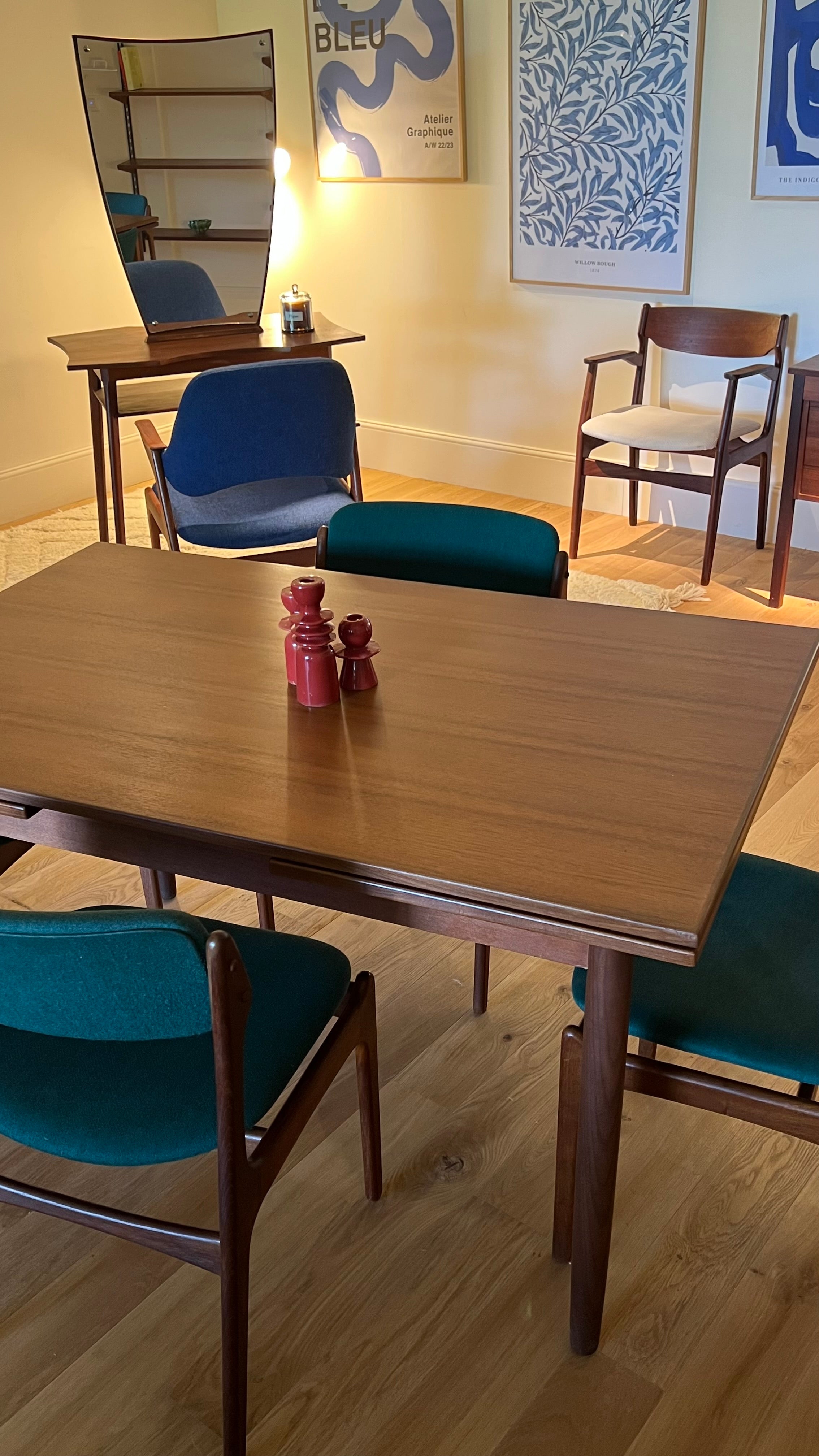 Table de salle à manger scandinave vintage en teck « Lara »
