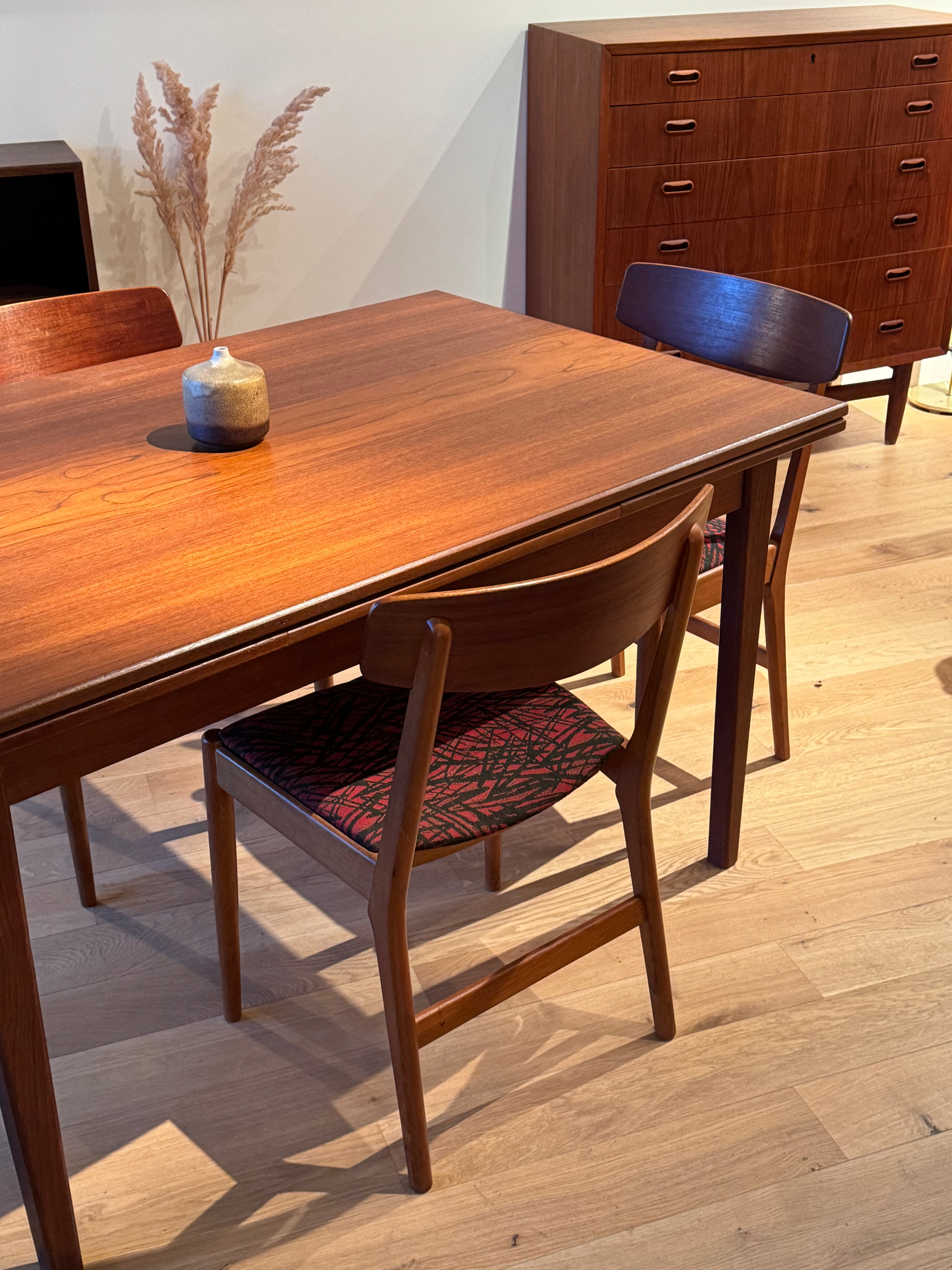 Suite de 4 chaises scandinave vintage "Virta"