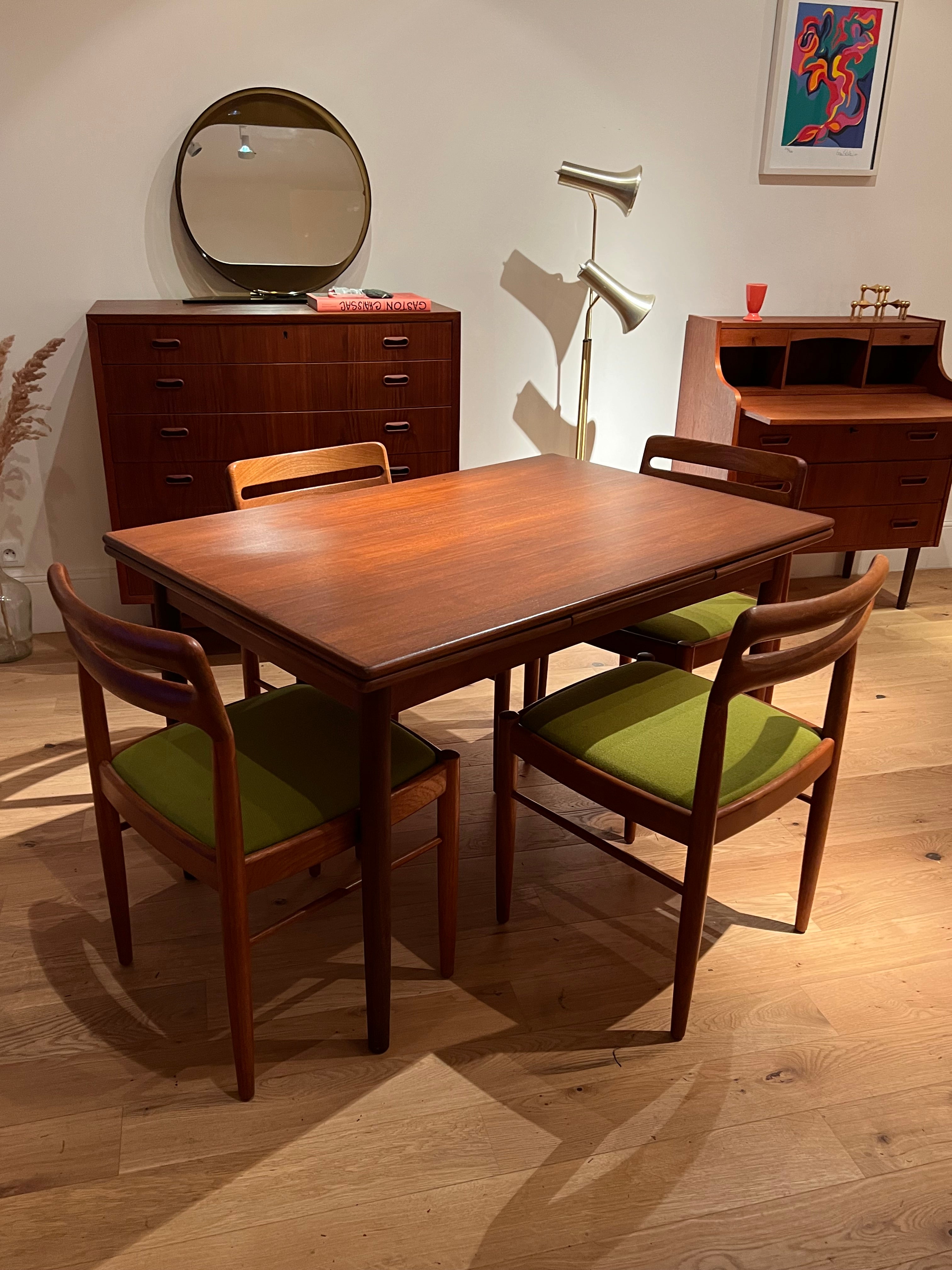 Table de salle à manger scandinave vintage en teck "Tilta"