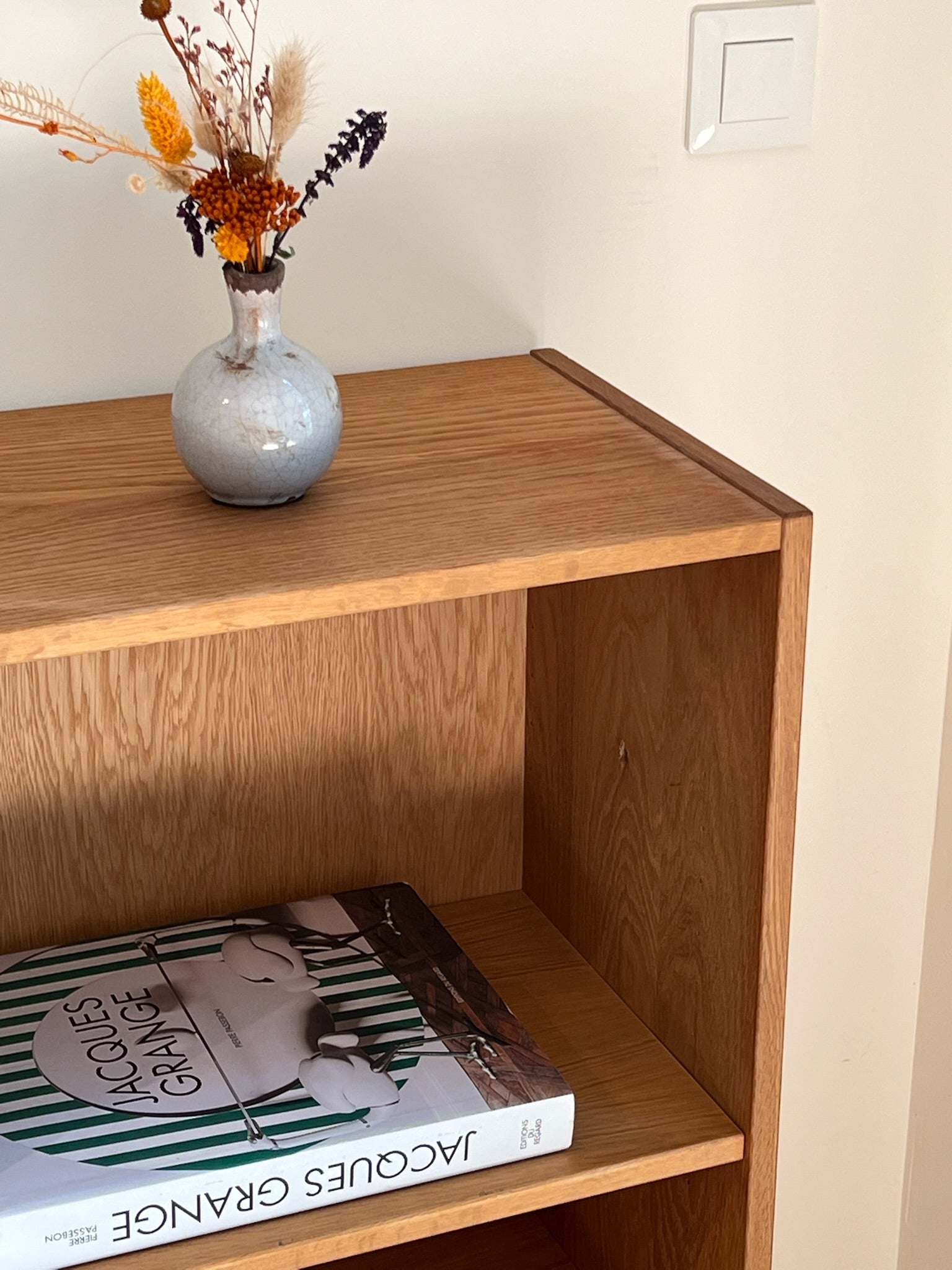 Bibliothèque scandinave vintage en chêne "Tara"