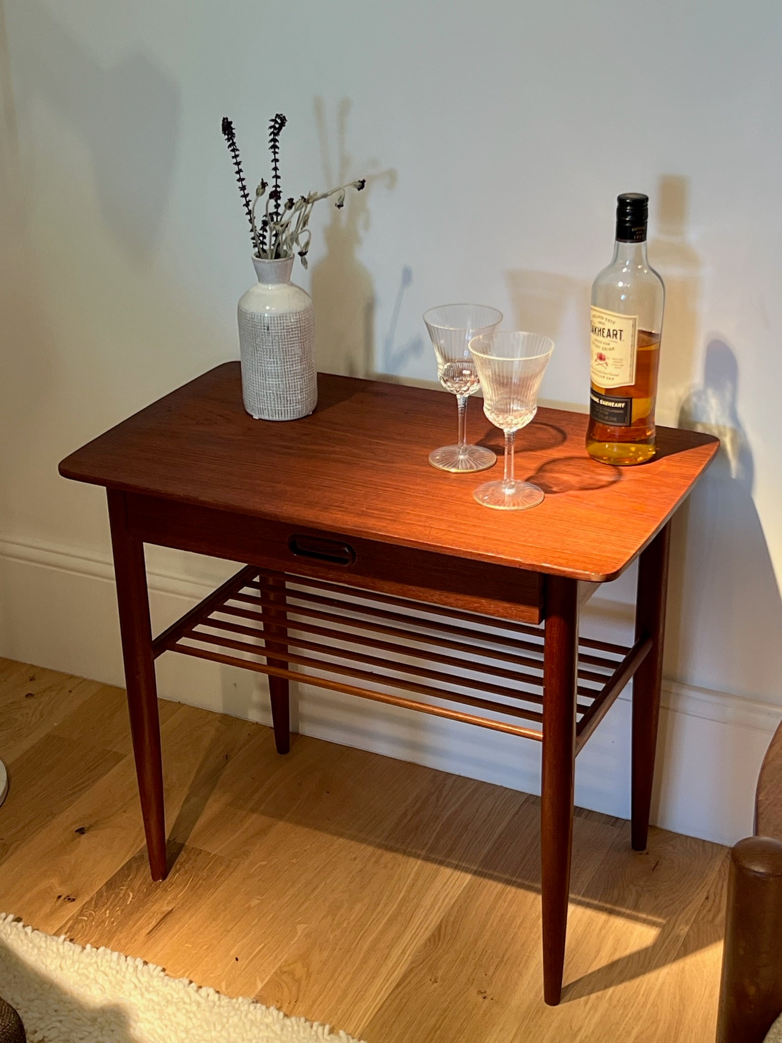 Bout de canapé ou table de chevet scandinave "Troels" - années 1960