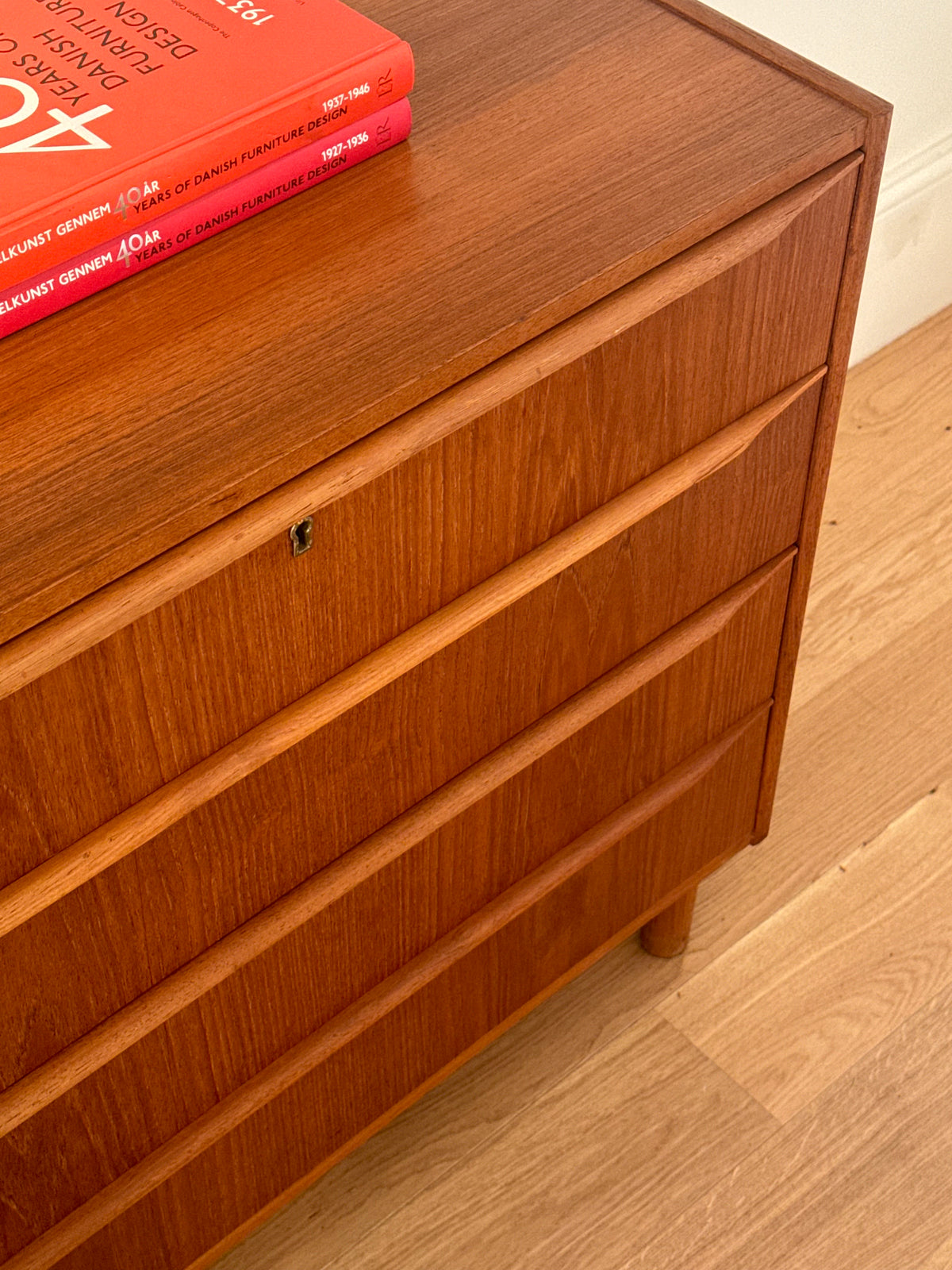 Commode scandinave vintage « Leonora »