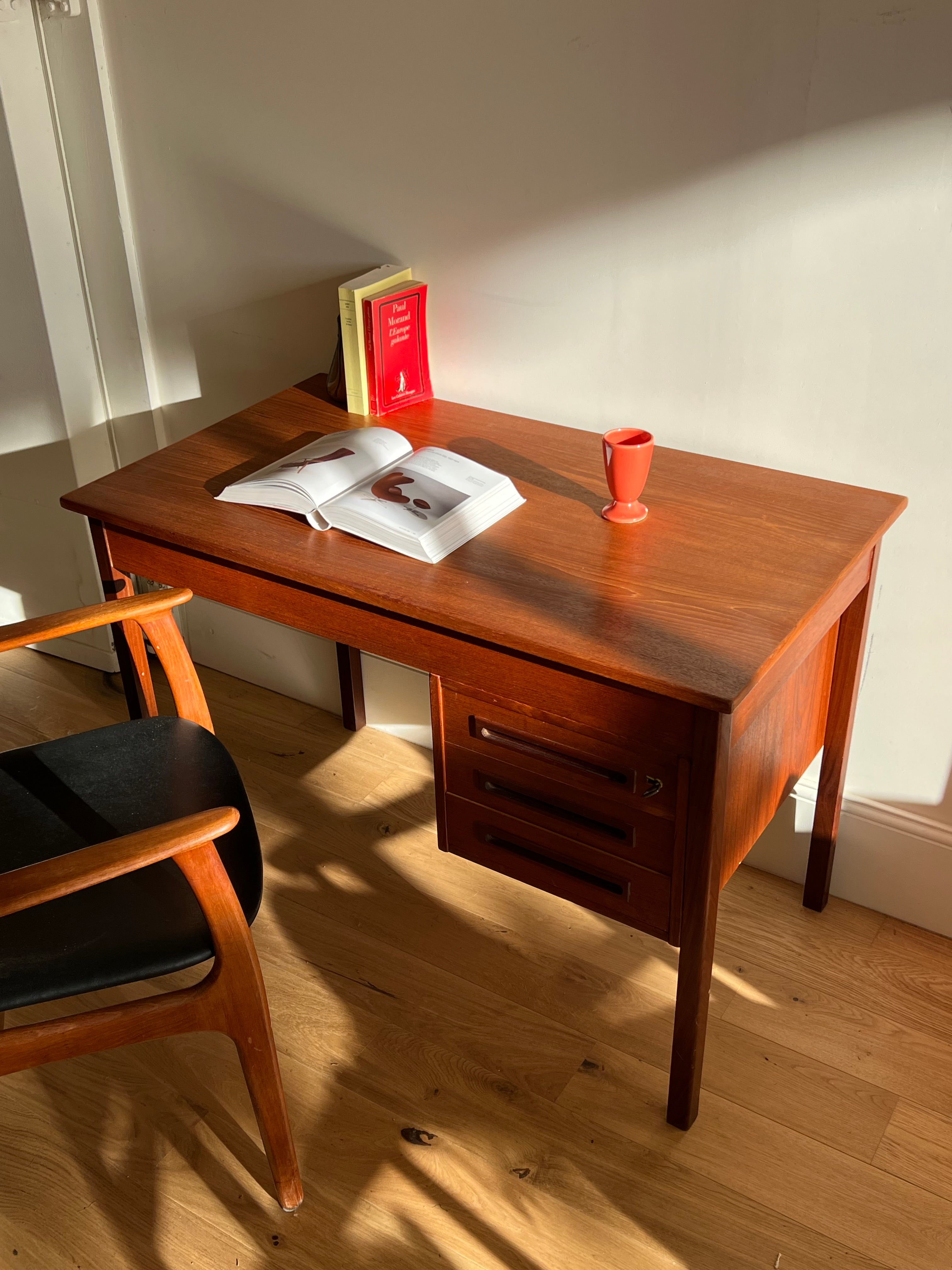 Bureau scandinave vintage en teck « Lars »