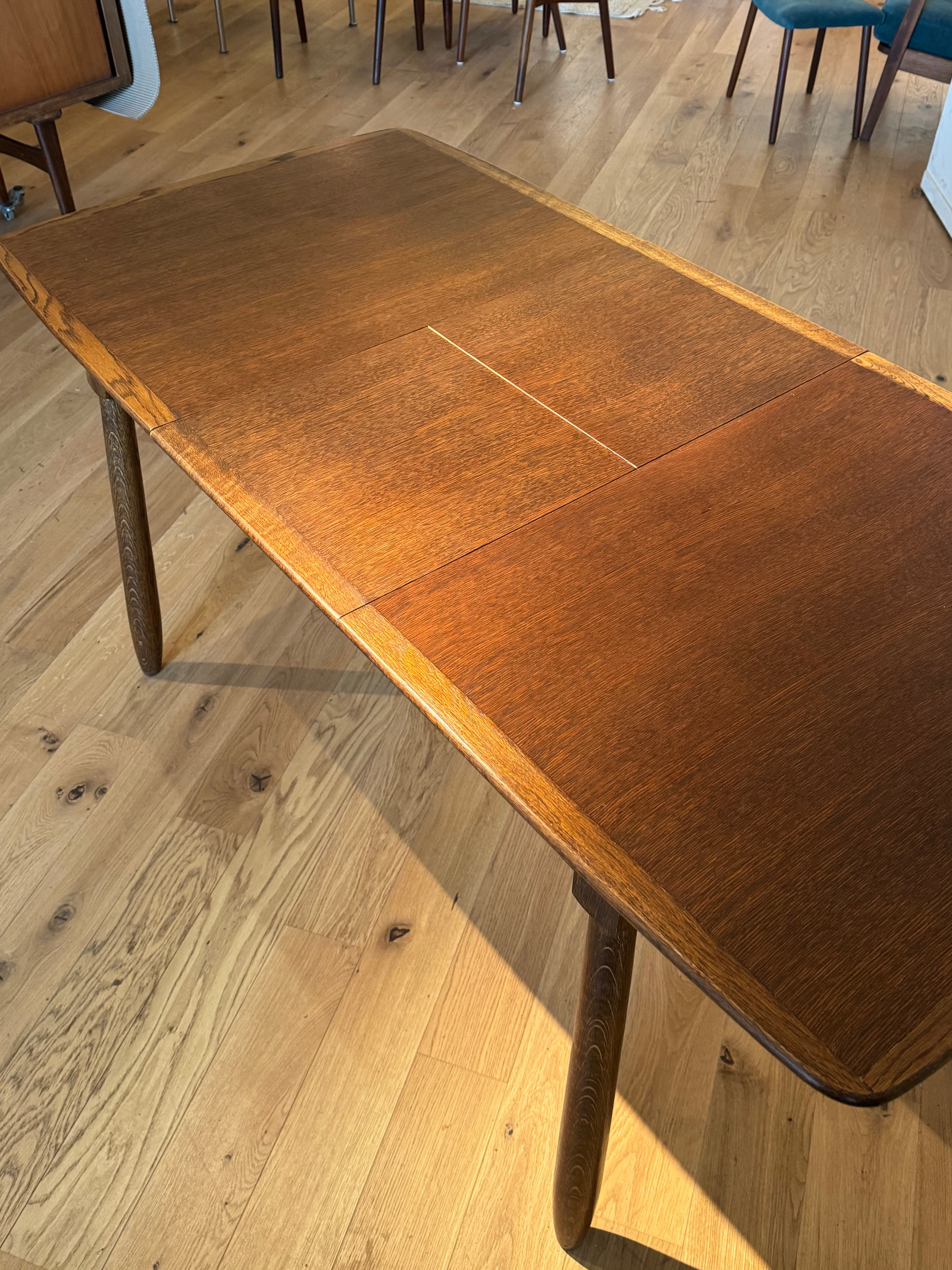 Table scandinave vintage en chêne « Mette »