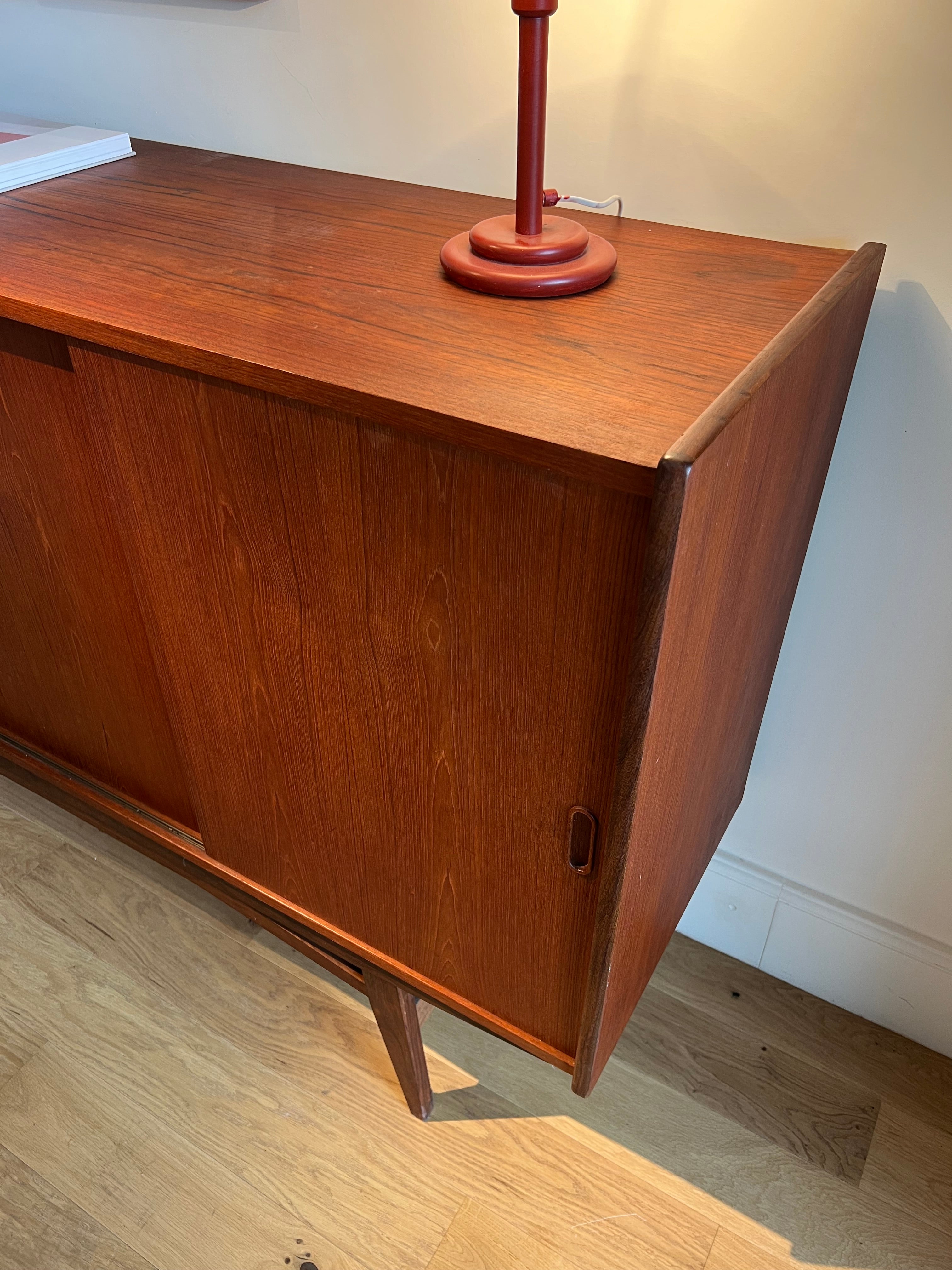 Enfilade scandinave vintage en teck "Bertil"