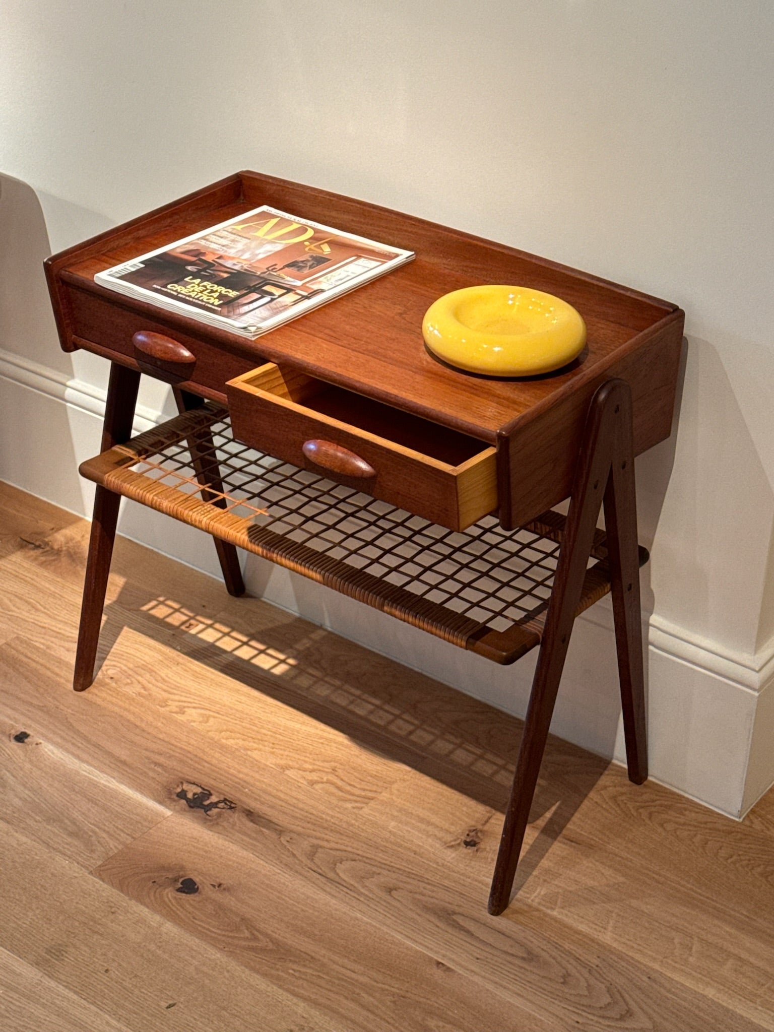 Console ou table en teck et rotin designé par Søren Rasmussen "Janne"