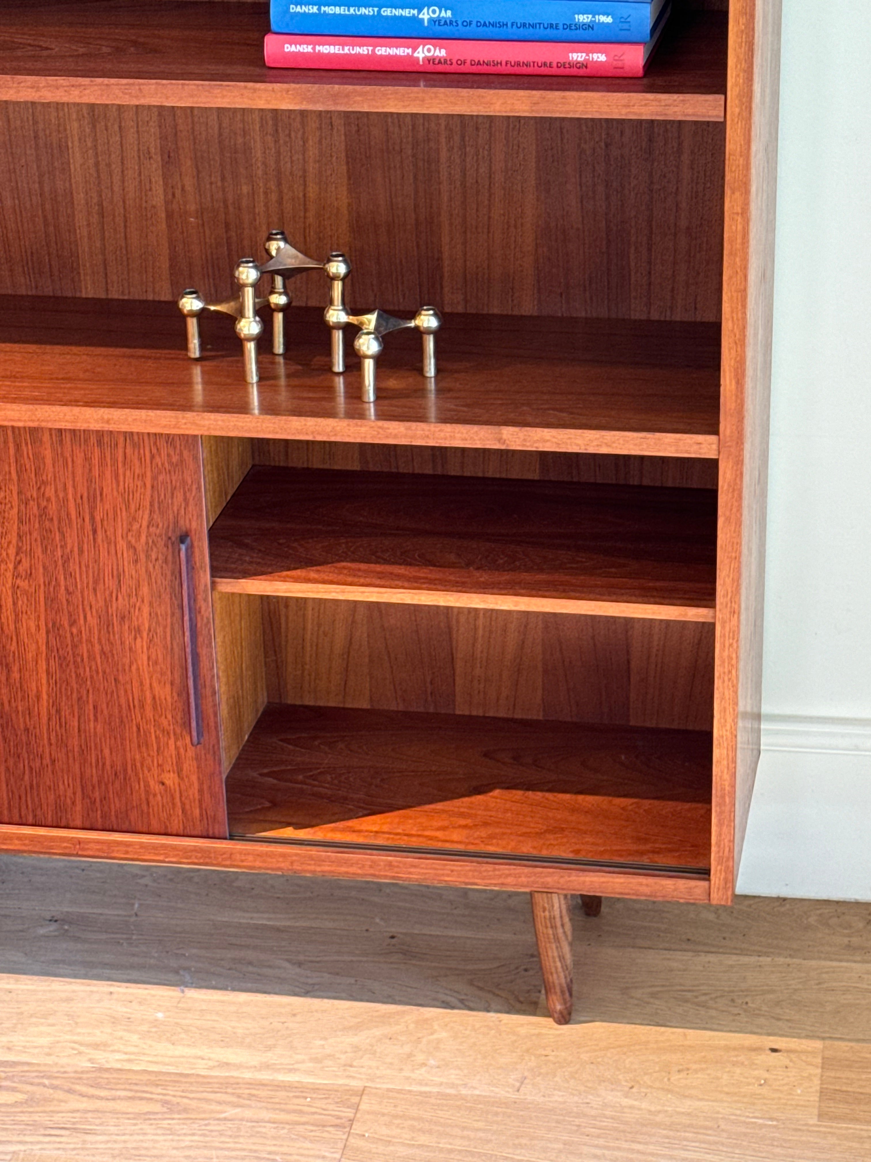 Bibliothèque scandinave vintage en teck "Mads"