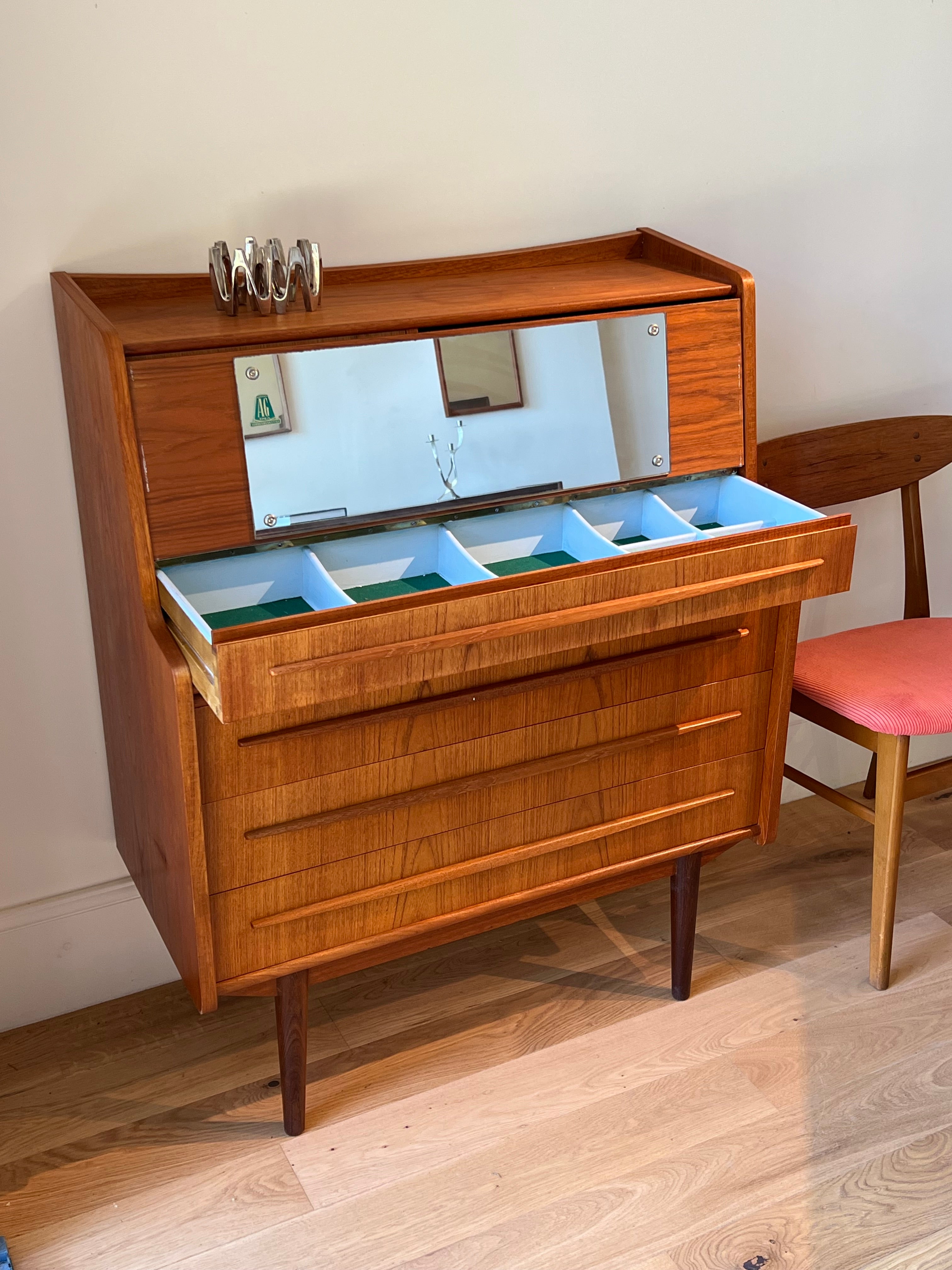 Secrétaire scandinave vintage « Jan »