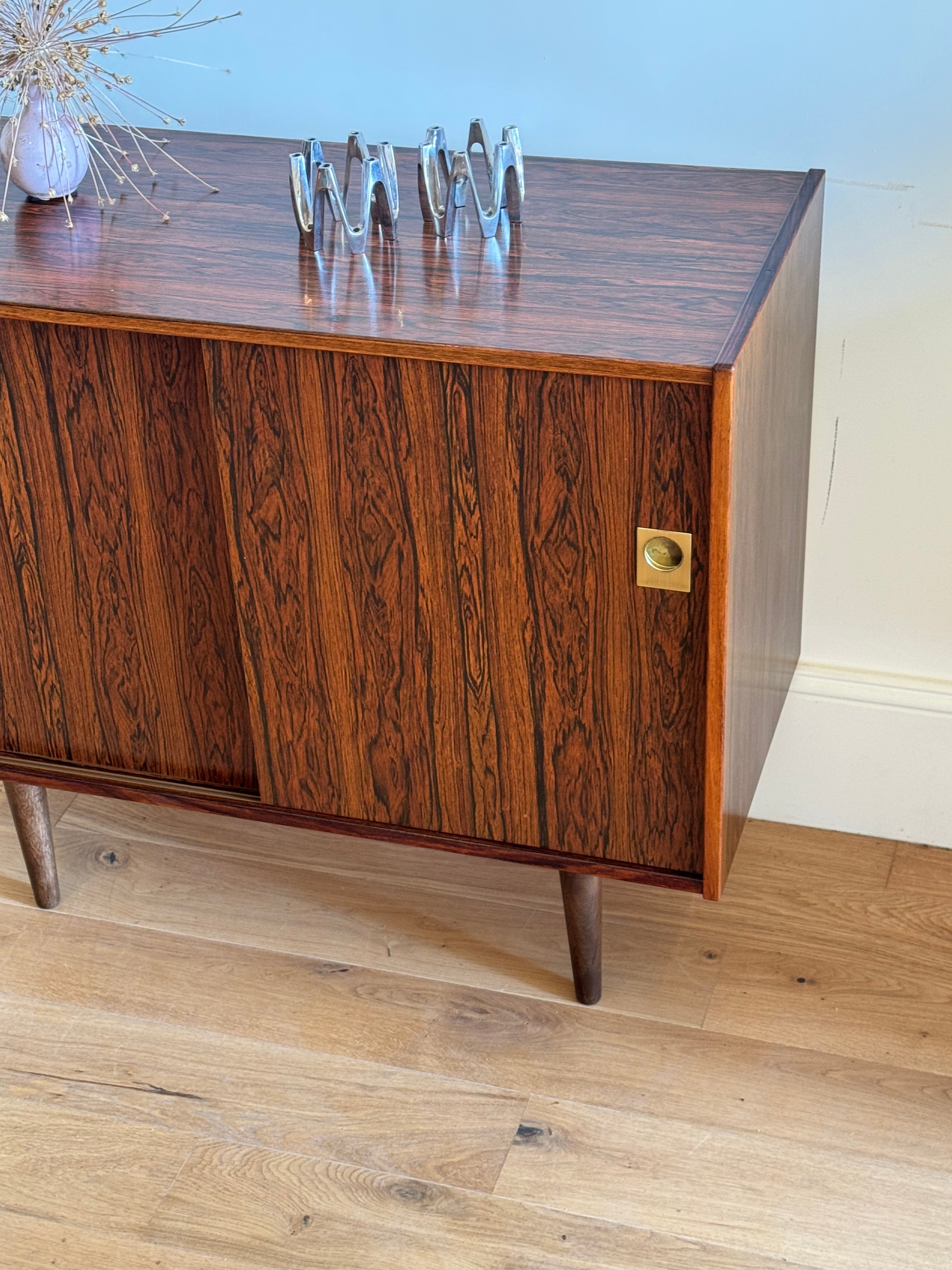 Enfilade scandinave vintage en palissandre "Saffi"