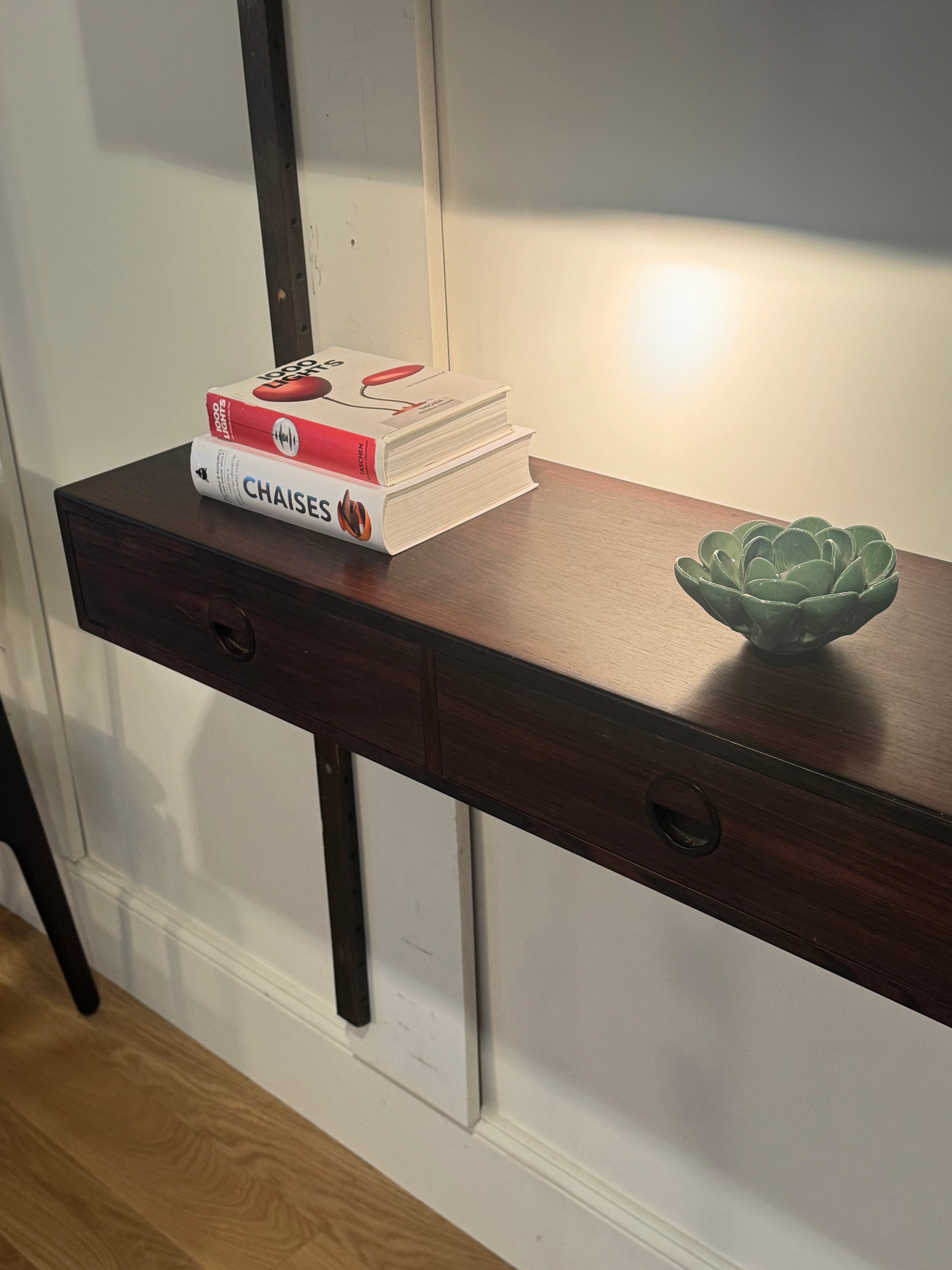 Bibliothèque suspendue scandinave vintage en palissandre (1 linéaire)