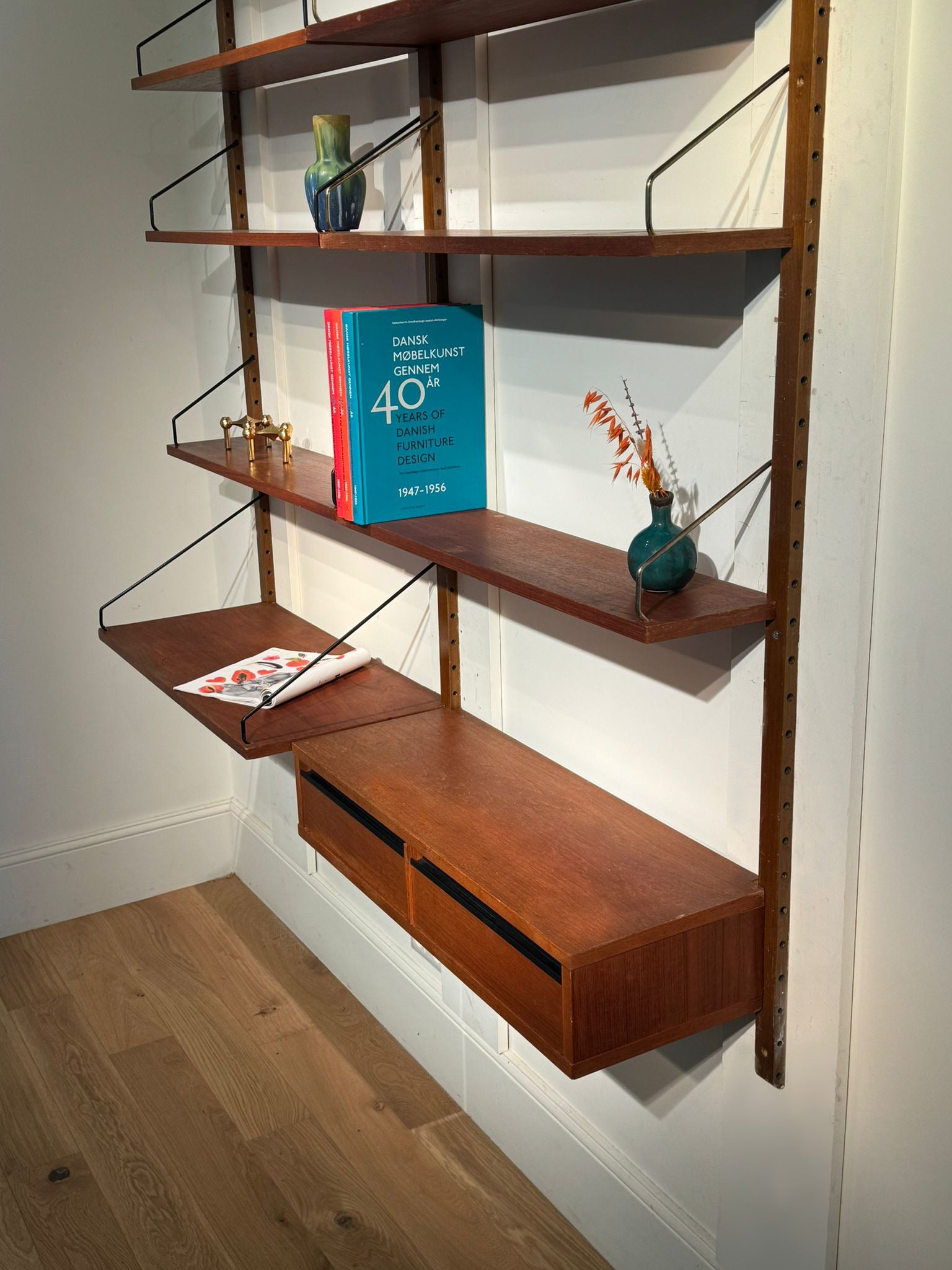 Bibliothèque scandinave vintage murale Royal System – Poul Cadovius