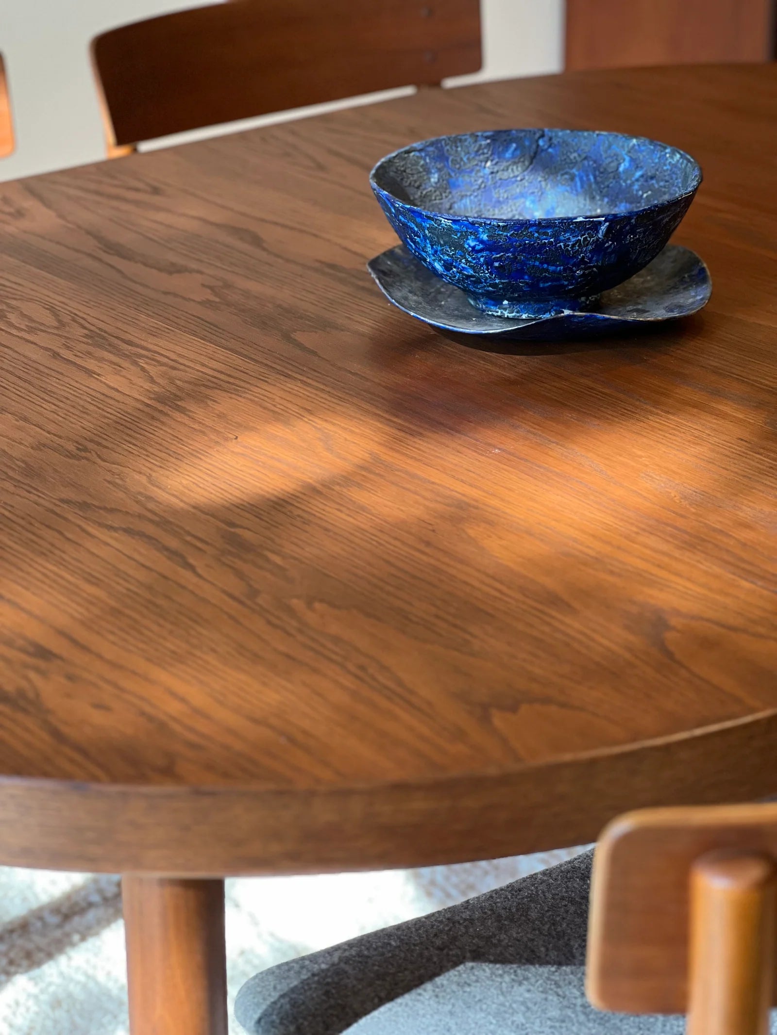 Table ronde de salle à manger extensible scandinave vintage en teck "Nilsa"