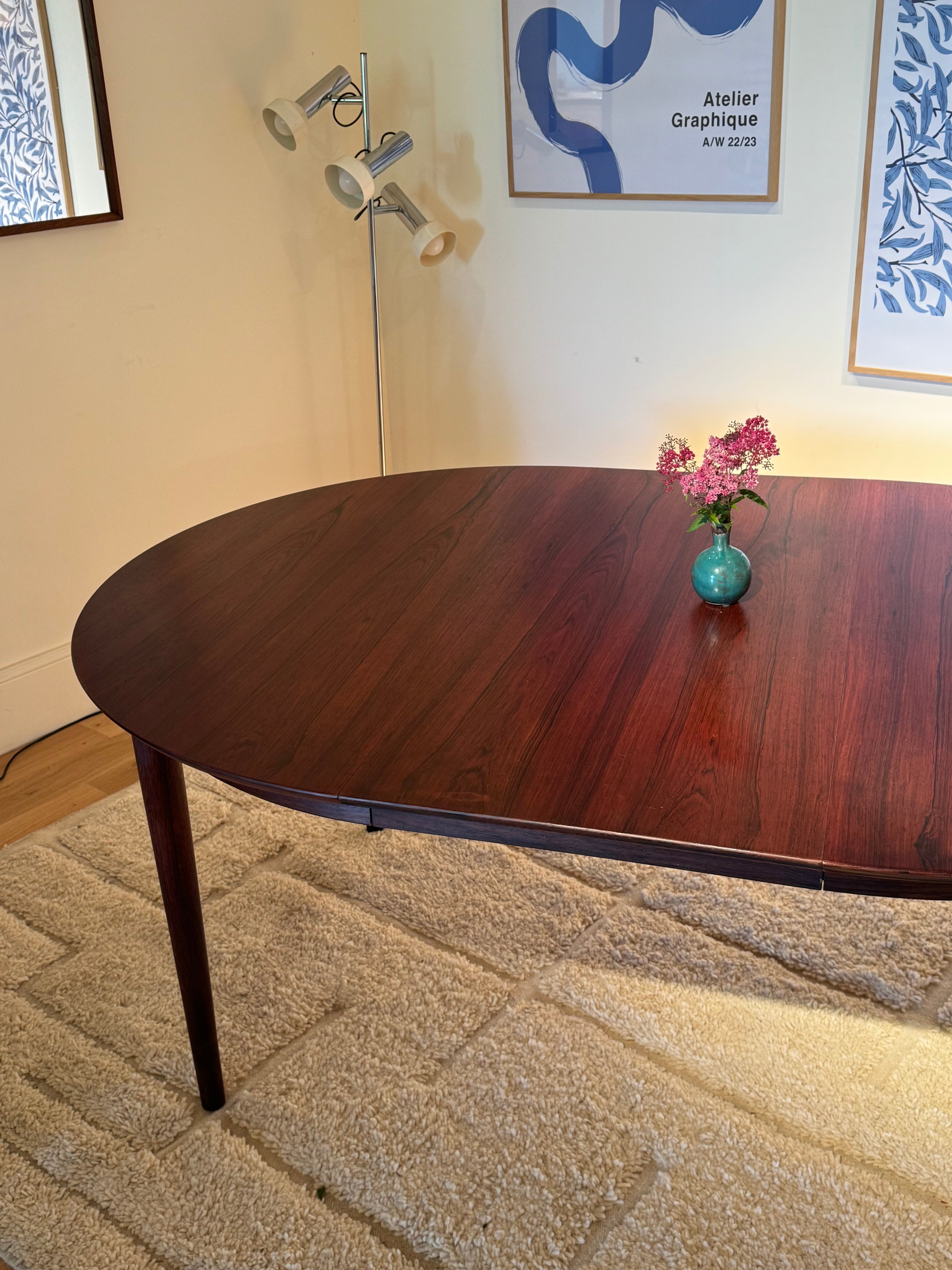Table ronde extensible scandinave vintage en palissandre "Ingrid"