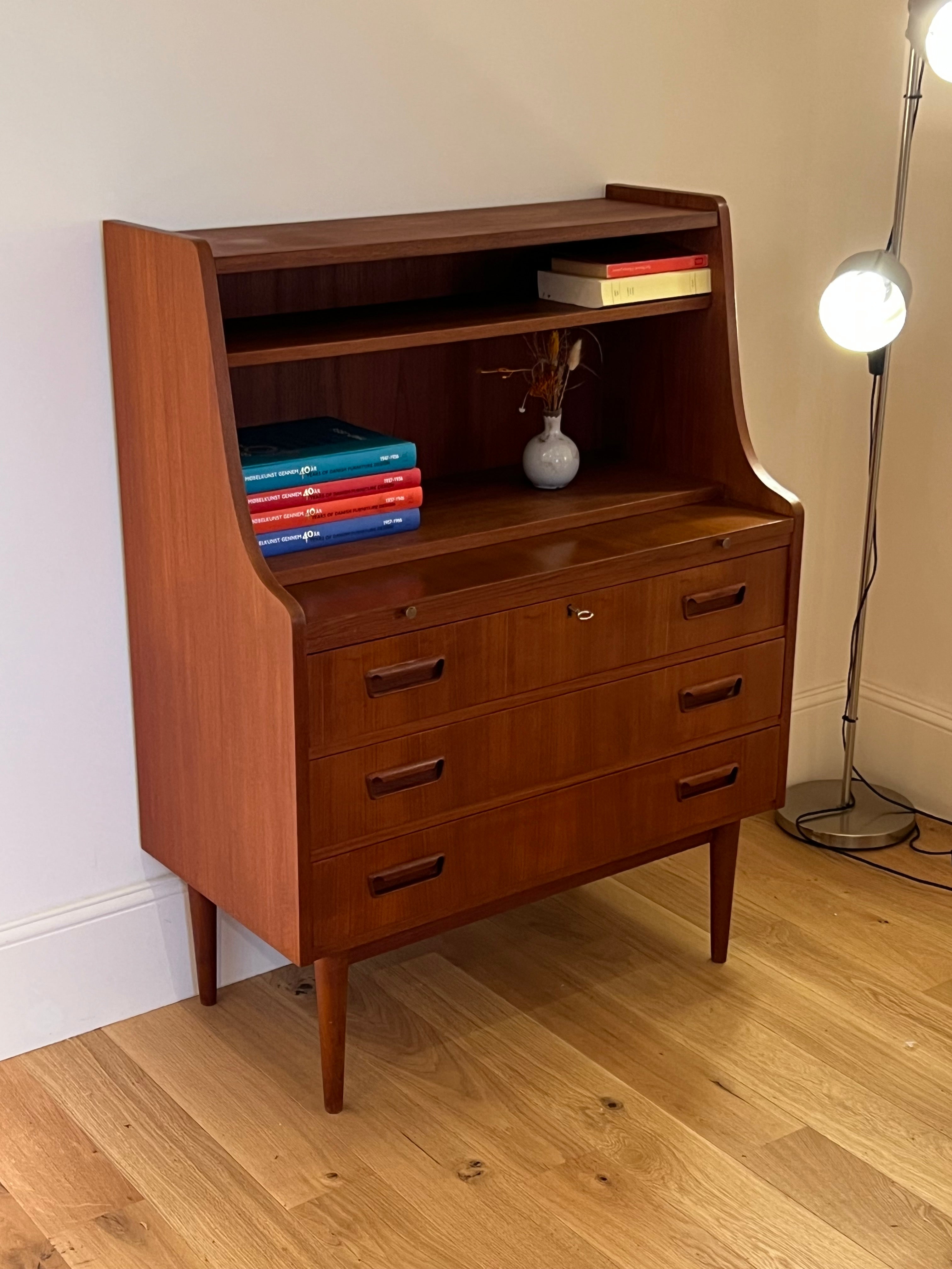 Secrétaire scandinave vintage en teck "Olan"