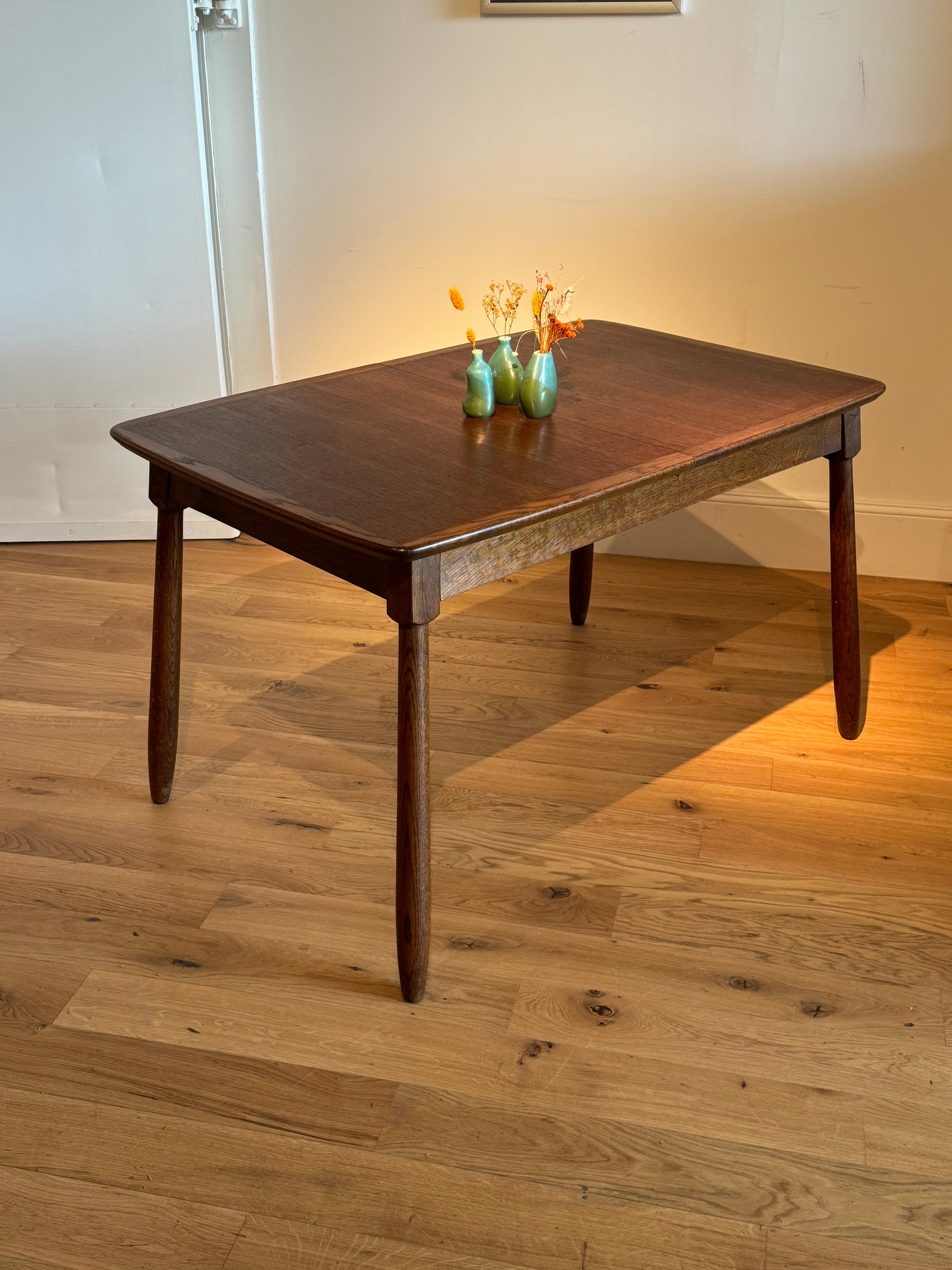 Table scandinave vintage en chêne « Mette »