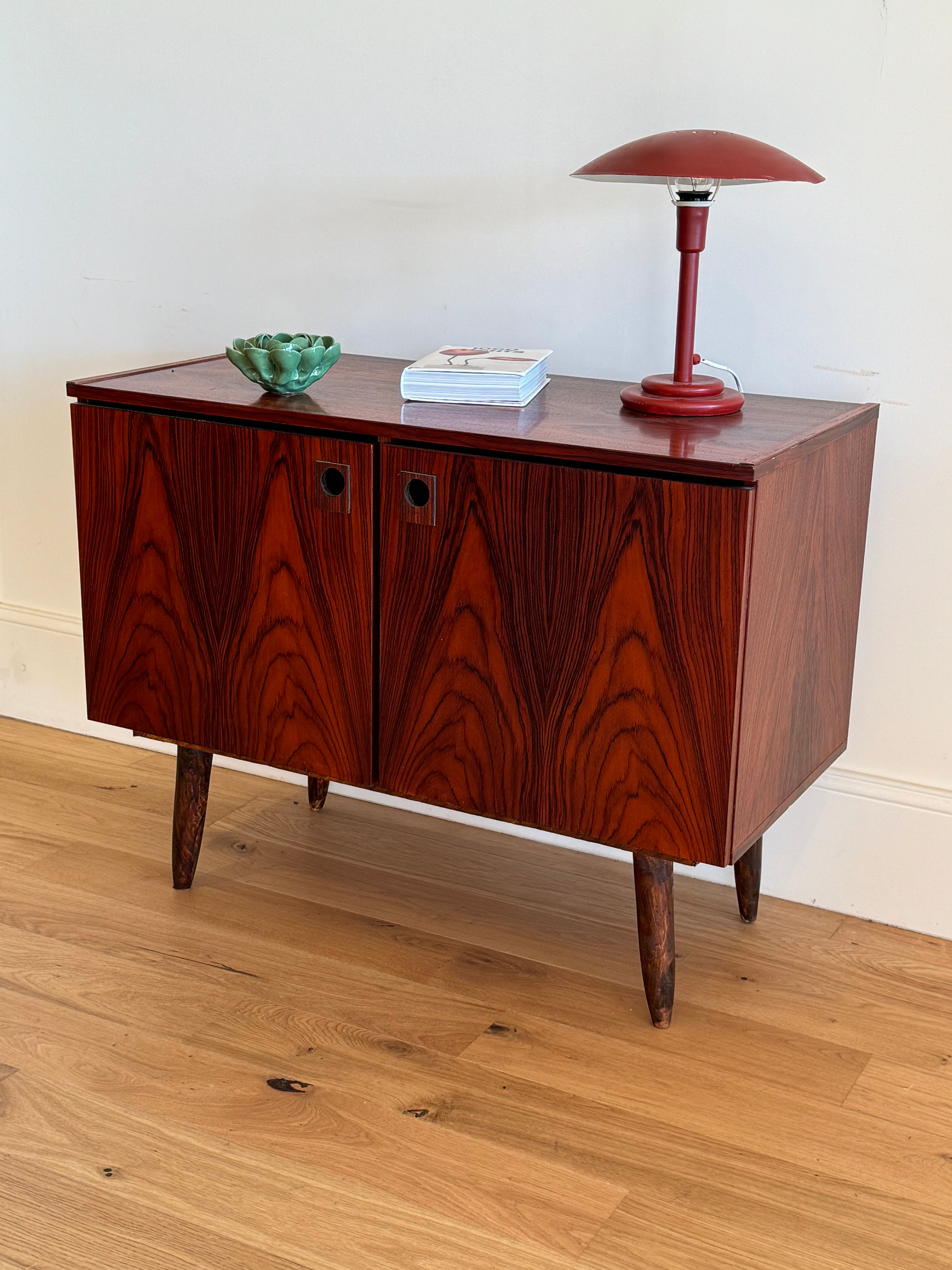 Commode basse scandinave vintage "Freja"