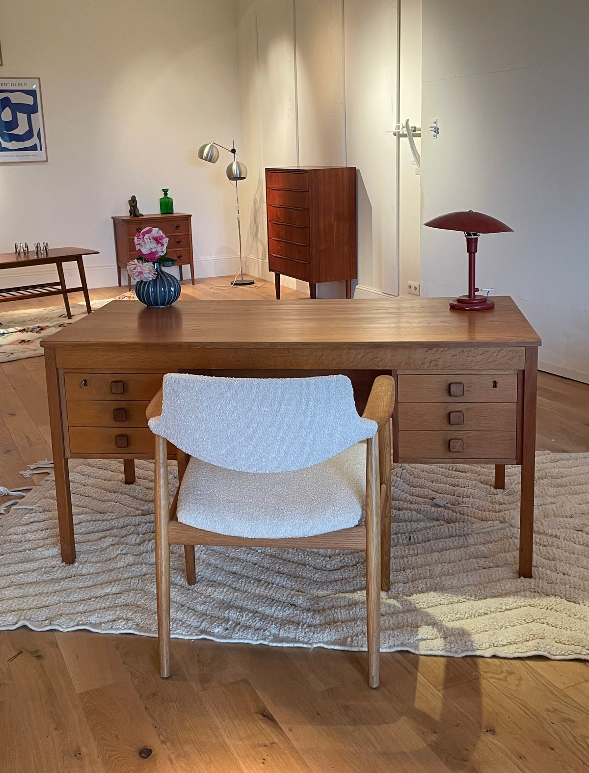 Bureau scandinave vintage en chêne doré "Jonas"