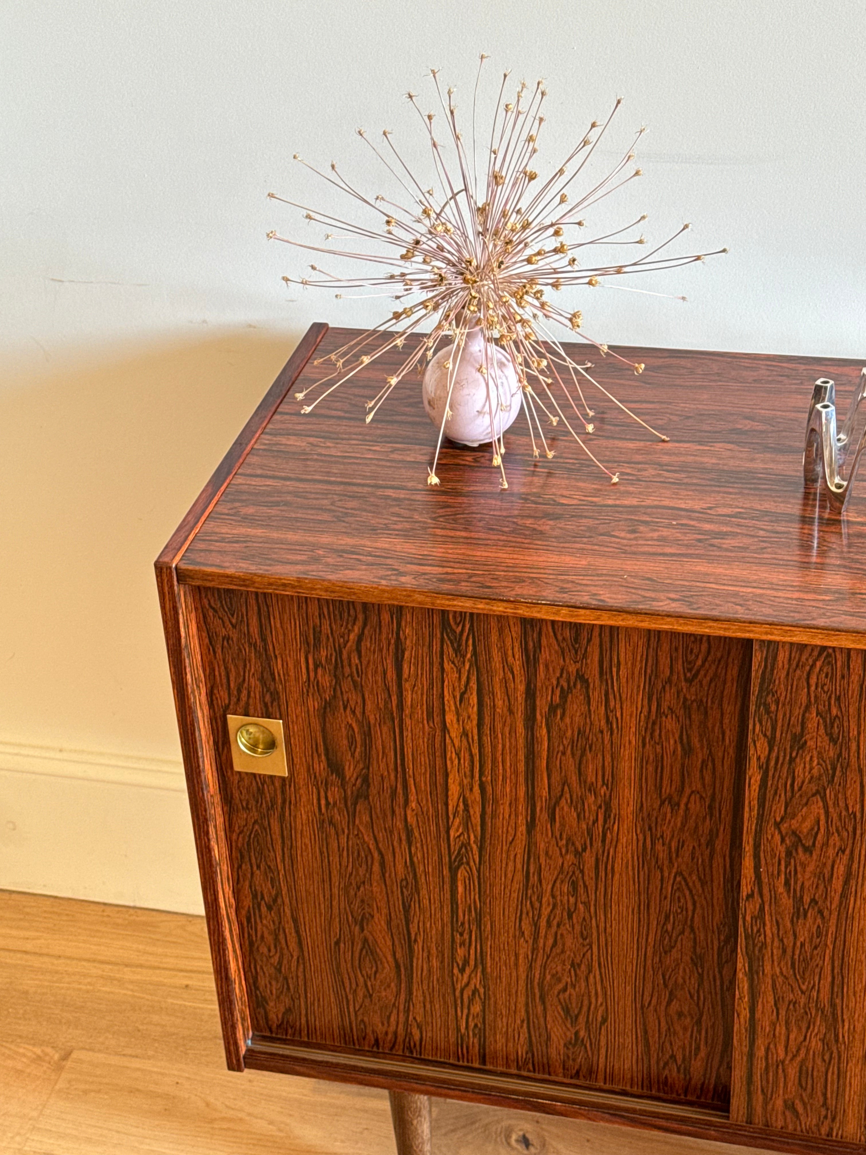 Enfilade scandinave vintage en palissandre "Saffi"