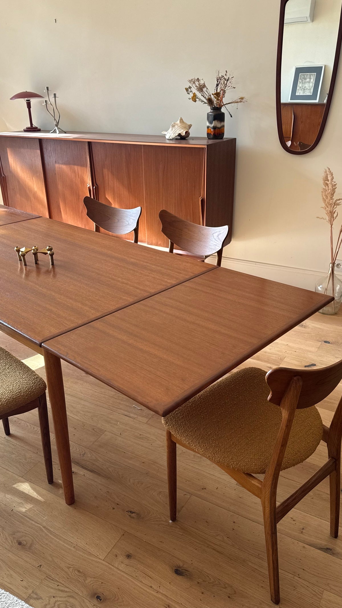 Table scandinave vintage extensible« Ilde » en teck