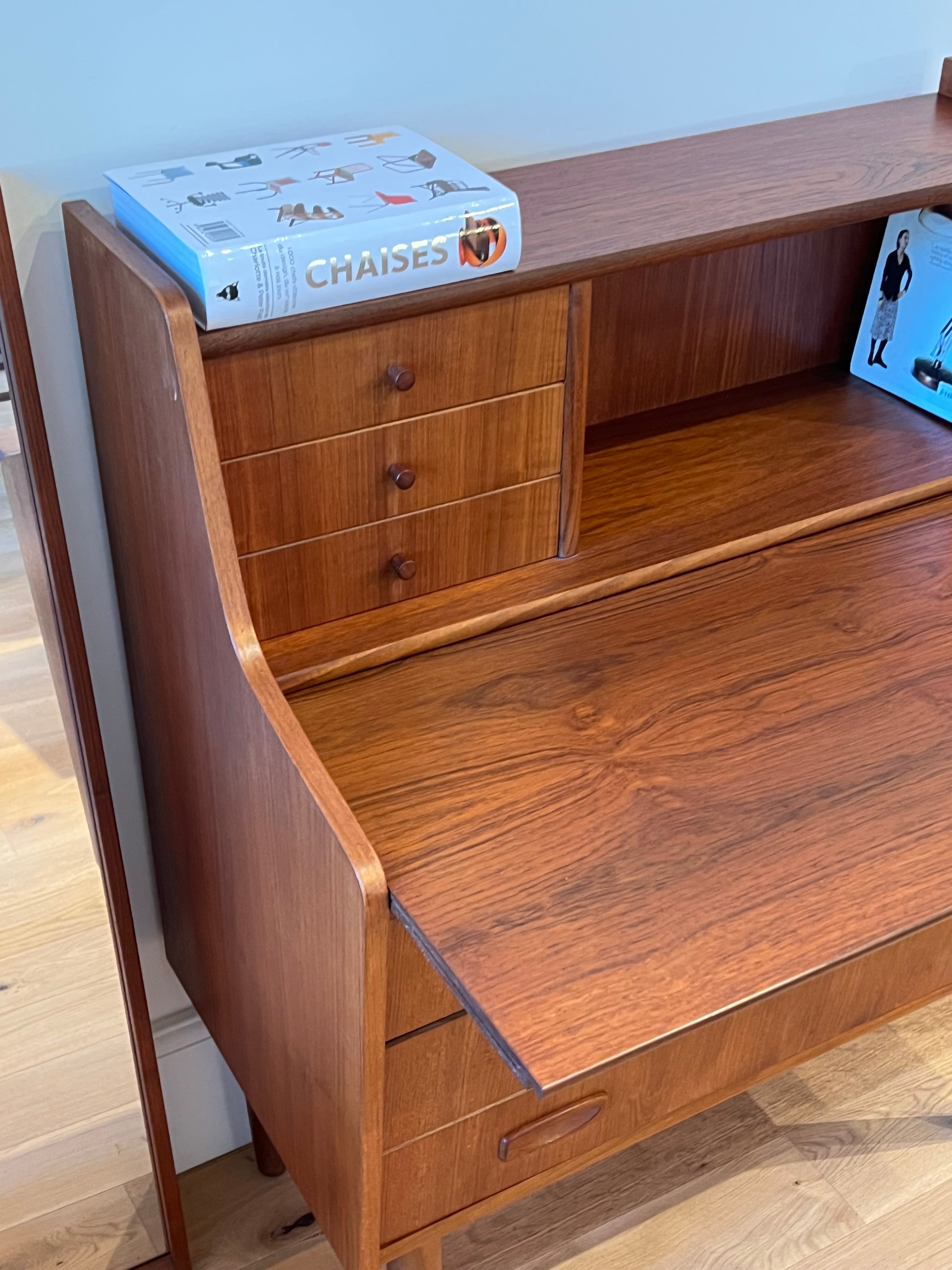 Secrétaire scandinave vintage en teck « Jan »