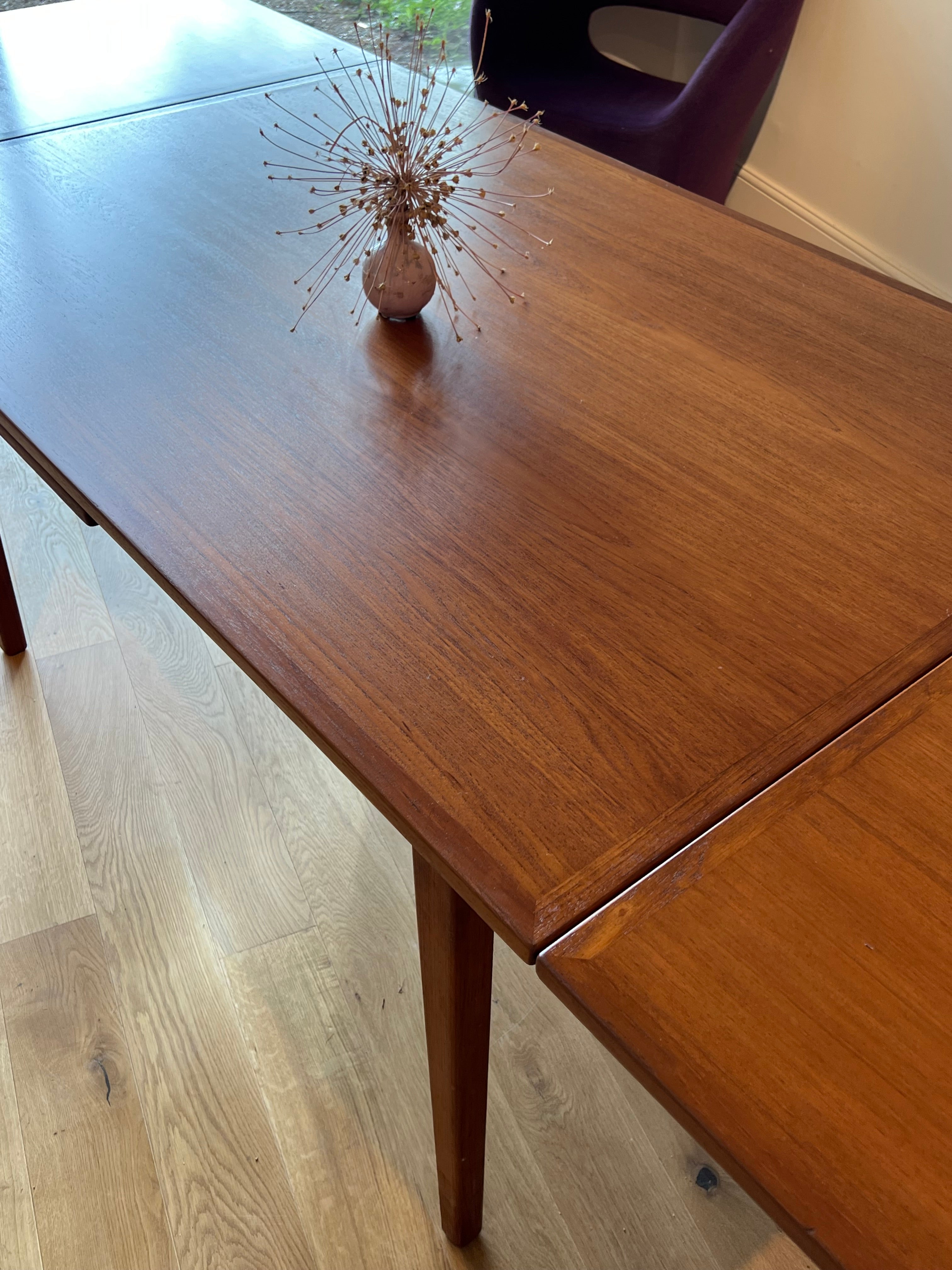 Table de salle à manger scandinave vintage en teck "Birgitte"