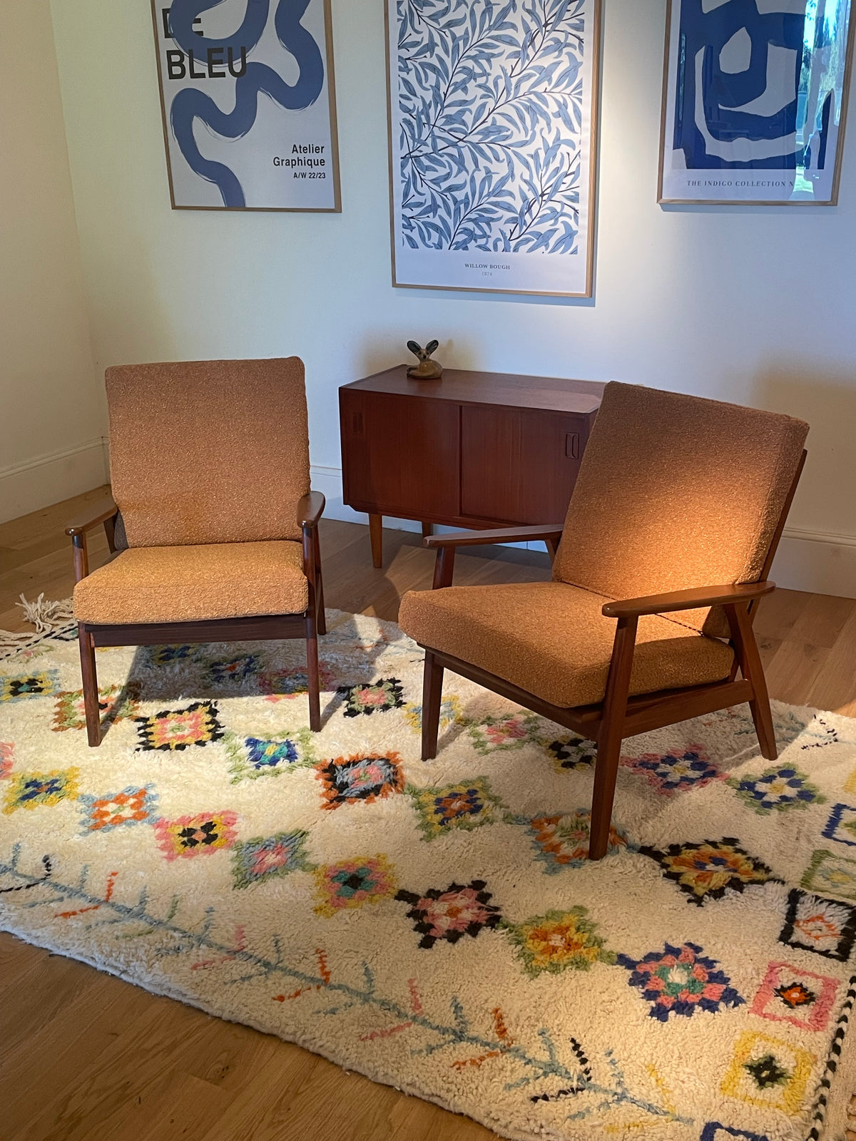 Fauteuil scandinave vintage « Theodor » en bouclette terracotta
