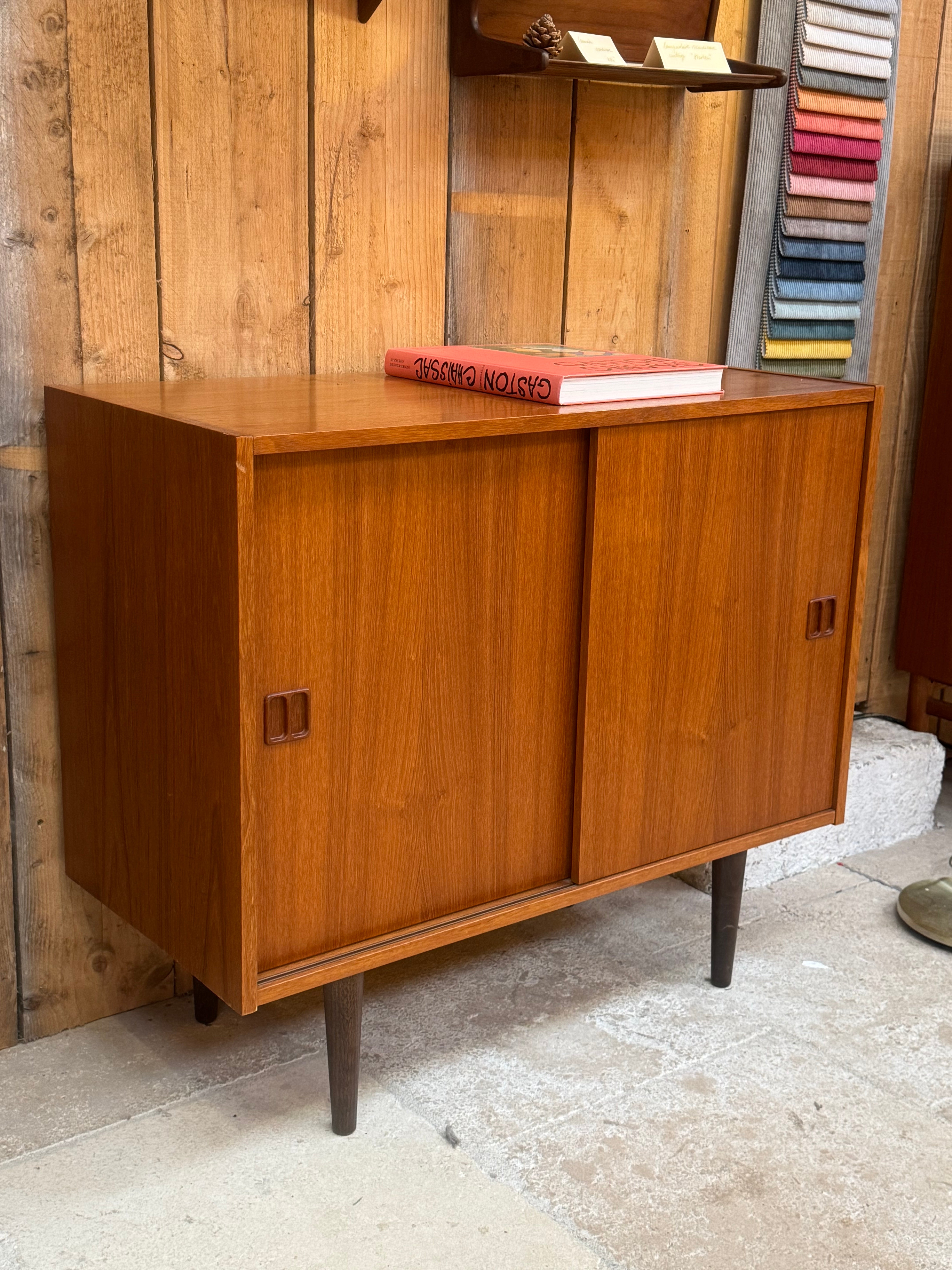 Buffet scandinave vintage en teck « Simon »