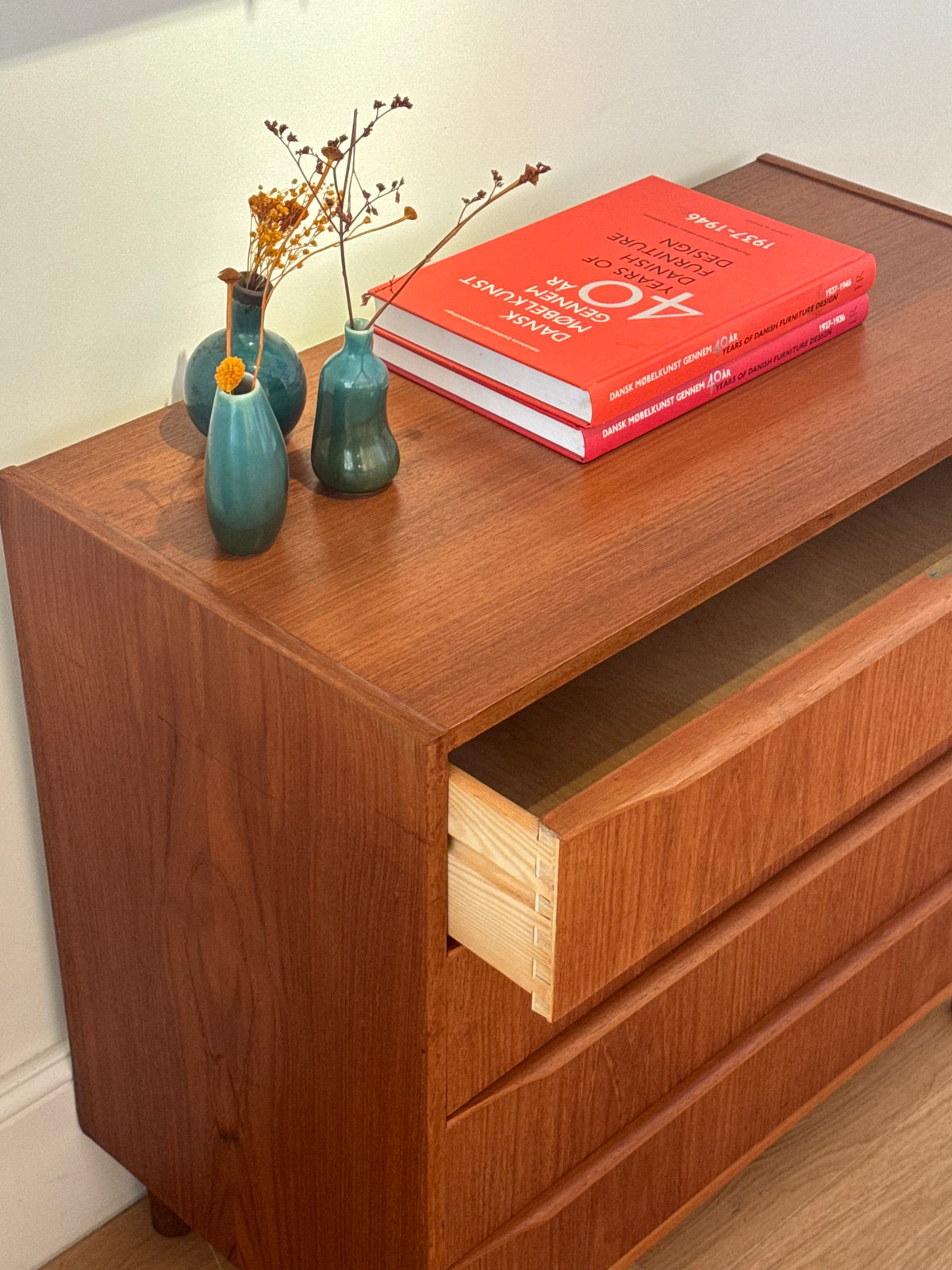 Commode scandinave vintage « Leonora »