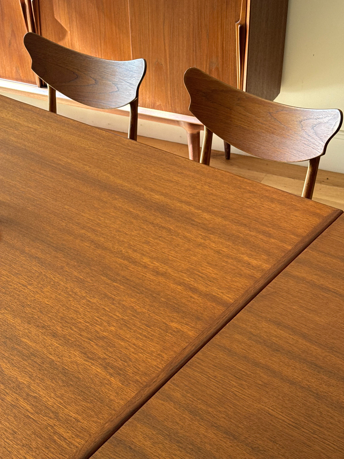 Table scandinave vintage extensible« Ilde » en teck