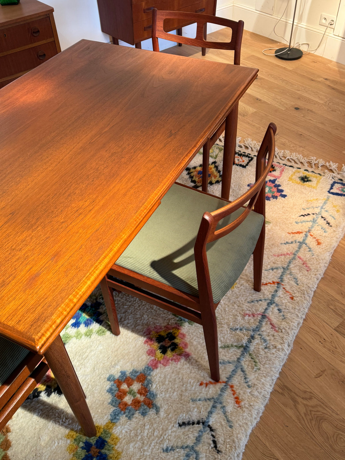 Chaises scandinaves vintage « Sigrid » en teck (4 ou 6 disponibles)