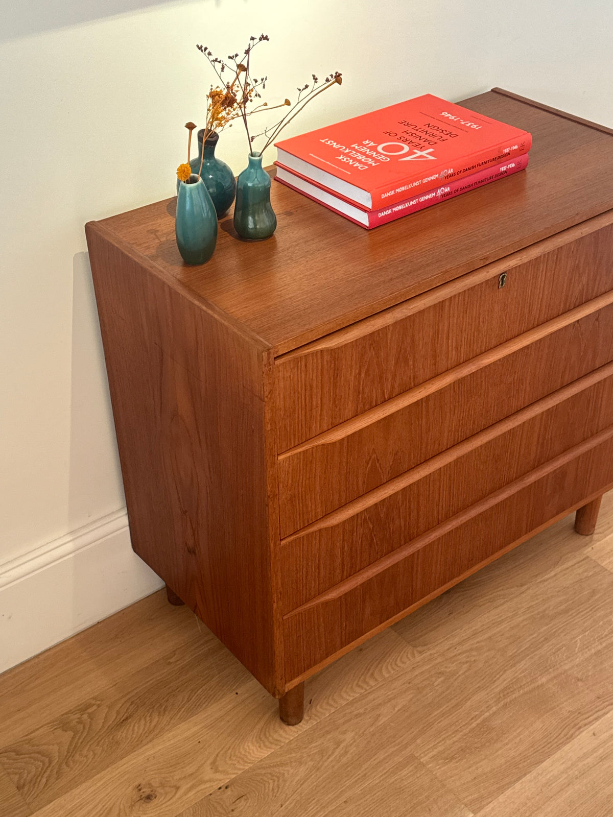 Commode scandinave vintage « Leonora »
