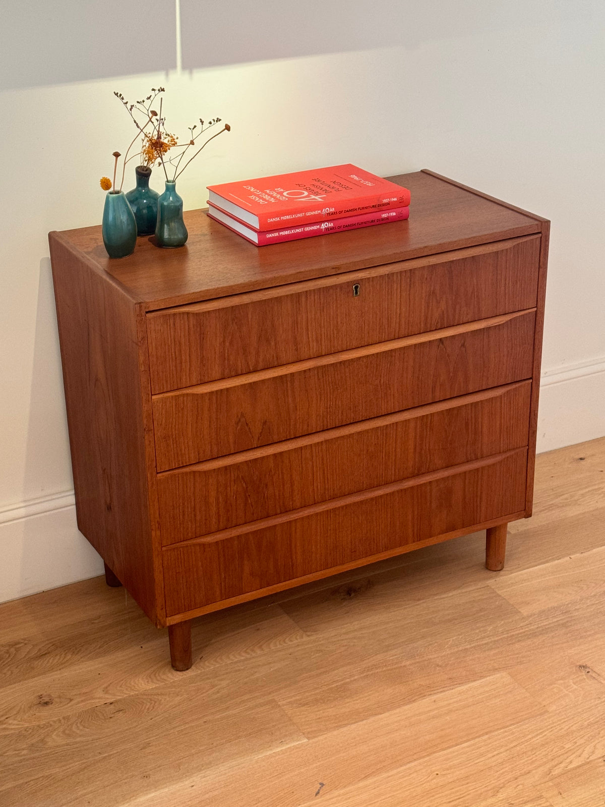 Commode scandinave vintage « Leonora »