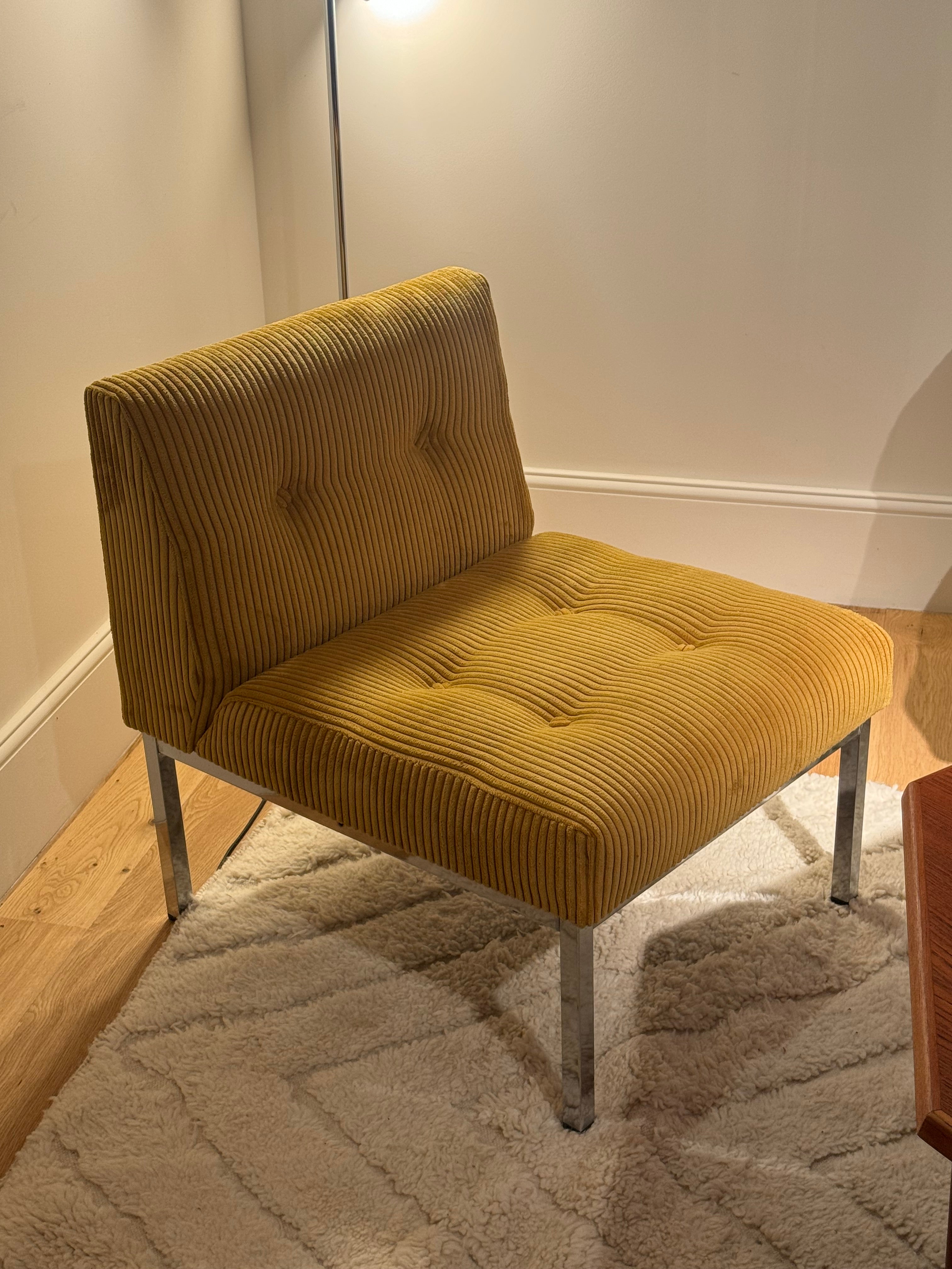 Chauffeuses modernistes vintage
