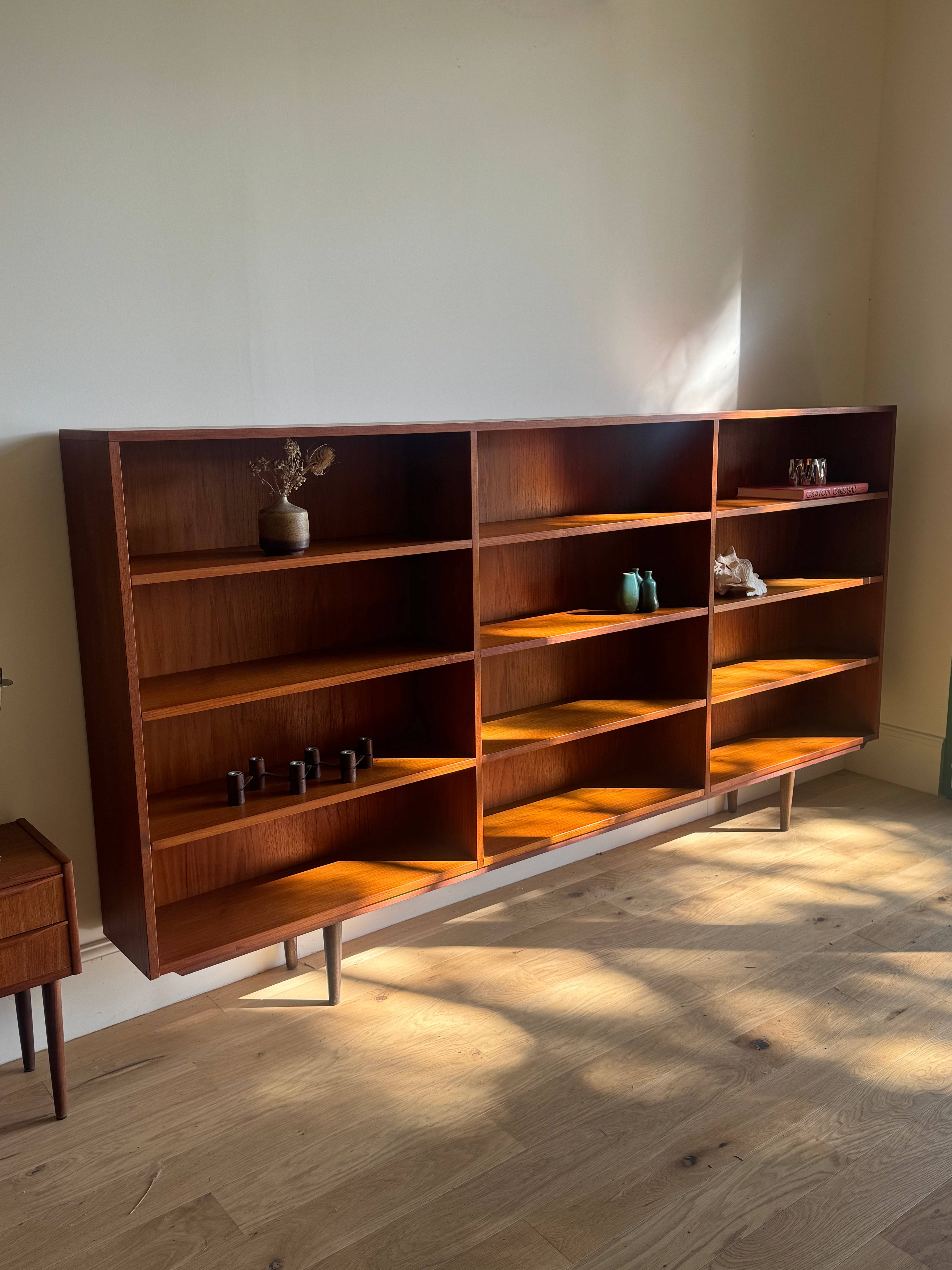 Bibliothèque scandinave vintage en teck « Marta »