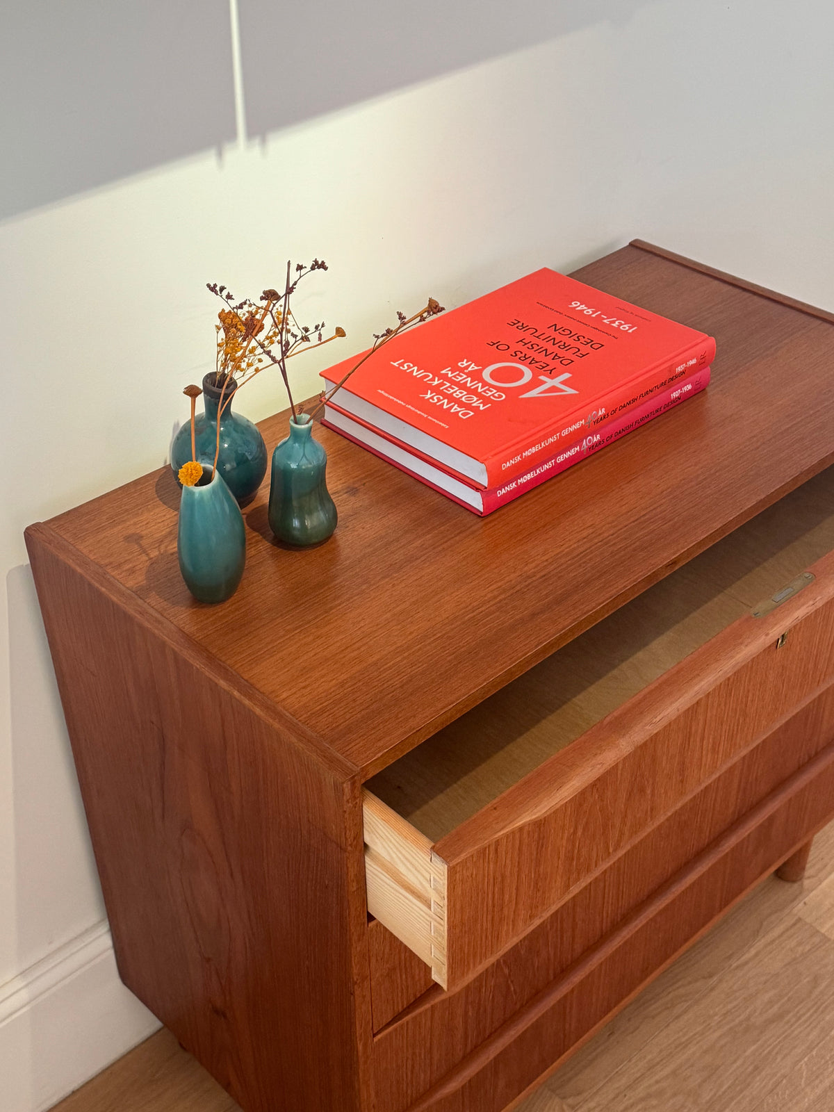 Commode scandinave vintage « Leonora »