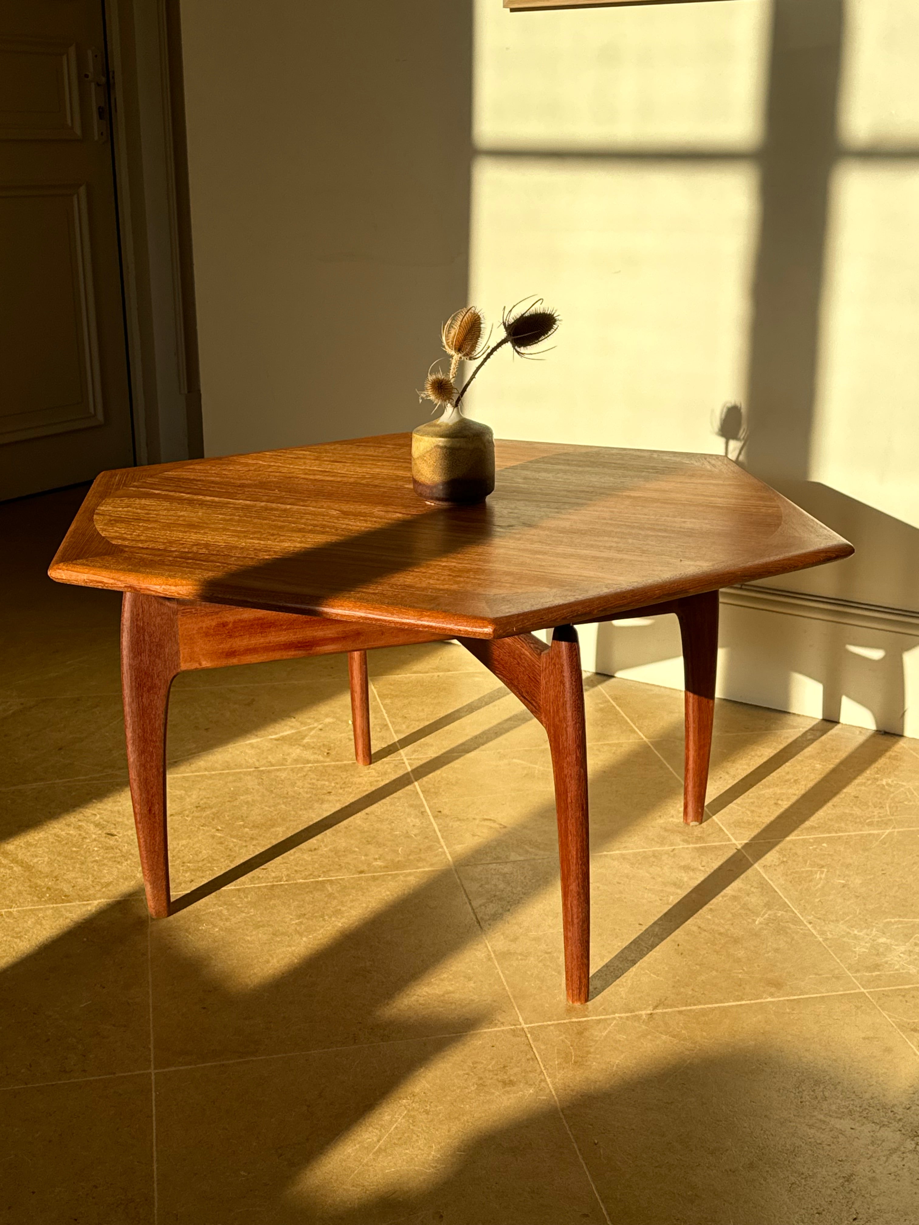 Table basse scandinave vintage en teck « Ursula »