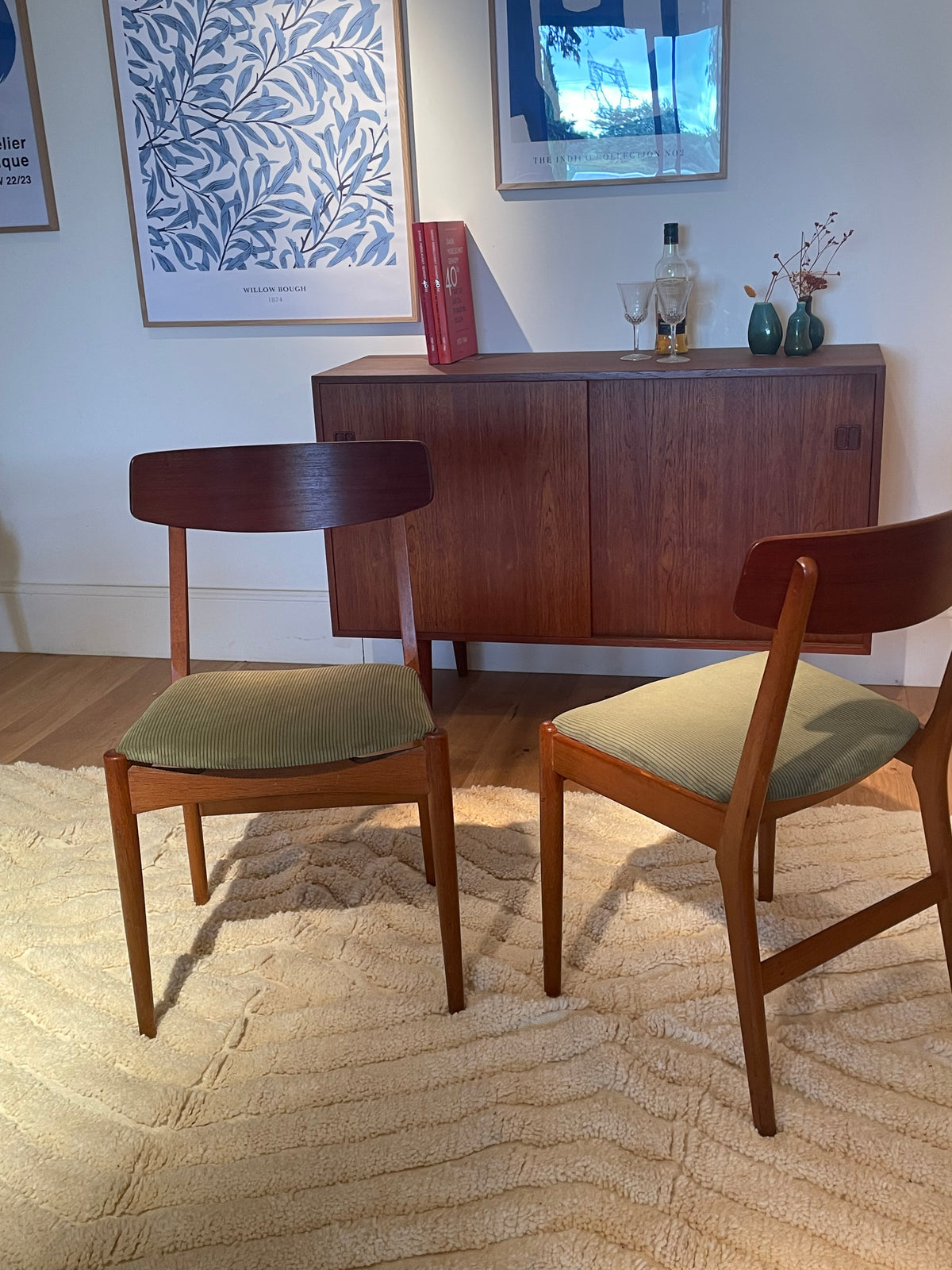 Chaise scandinave vintage "Liva" en teck (4 disponibles)