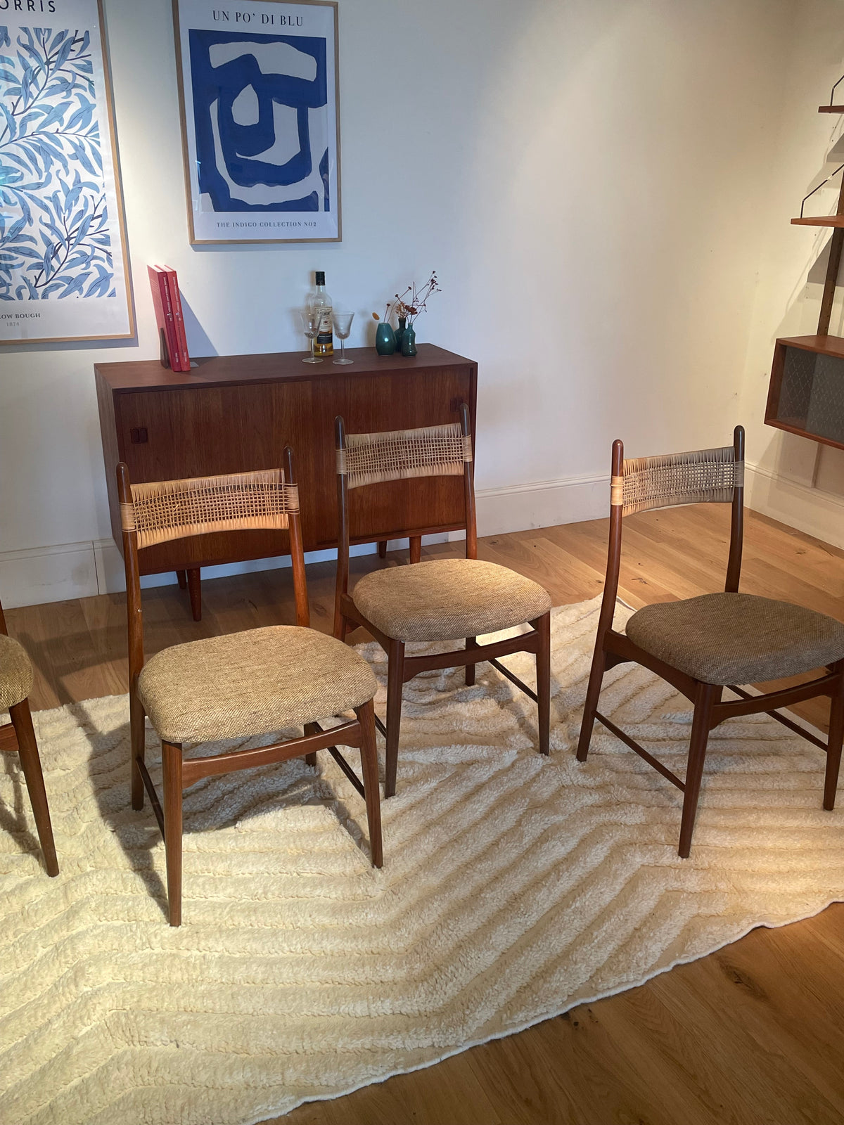 Chaise scandinave vintage "Hanne" en teck (4 disponibles)