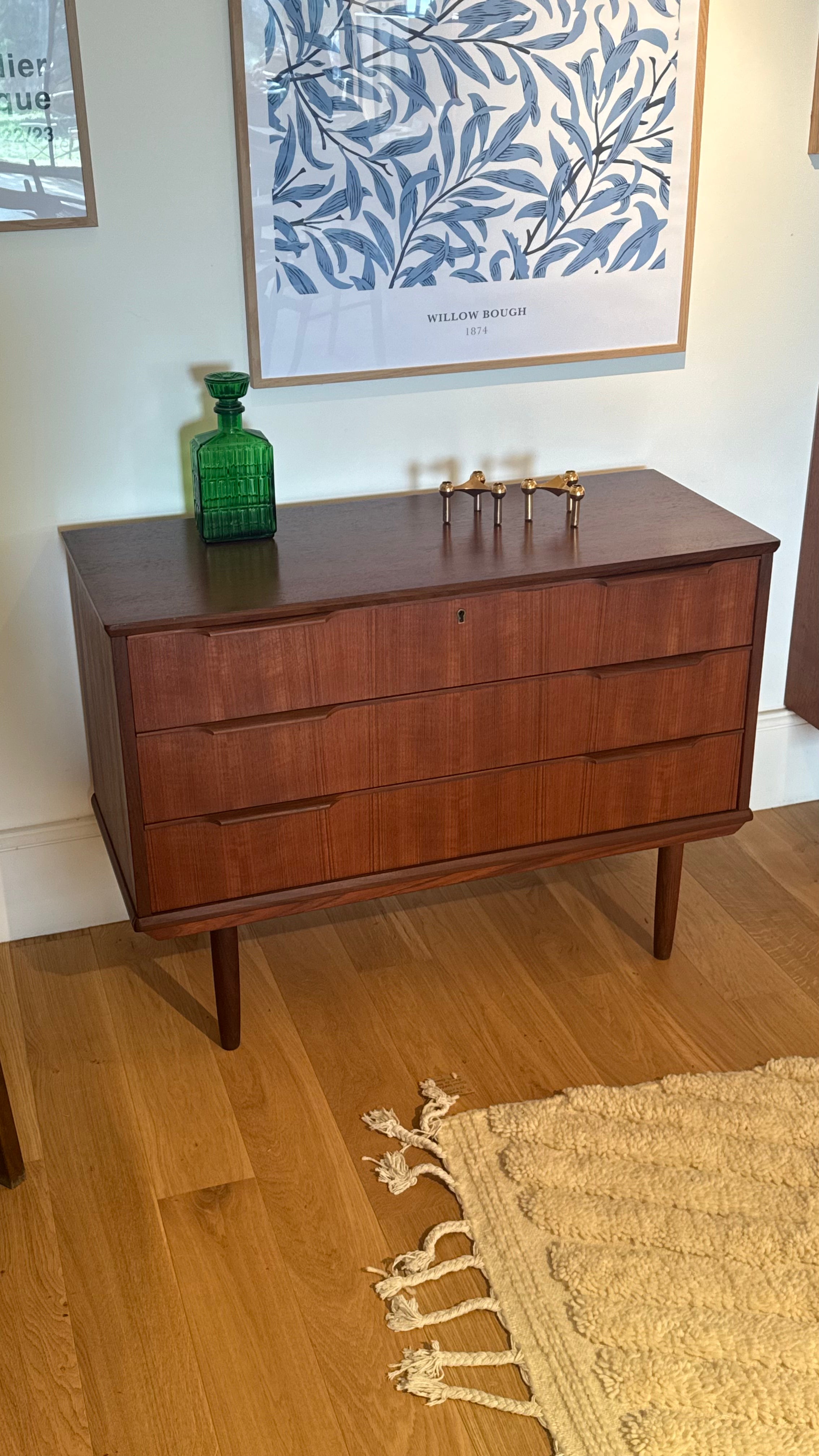 Commode scandinave vintage "Ingrid" en teck