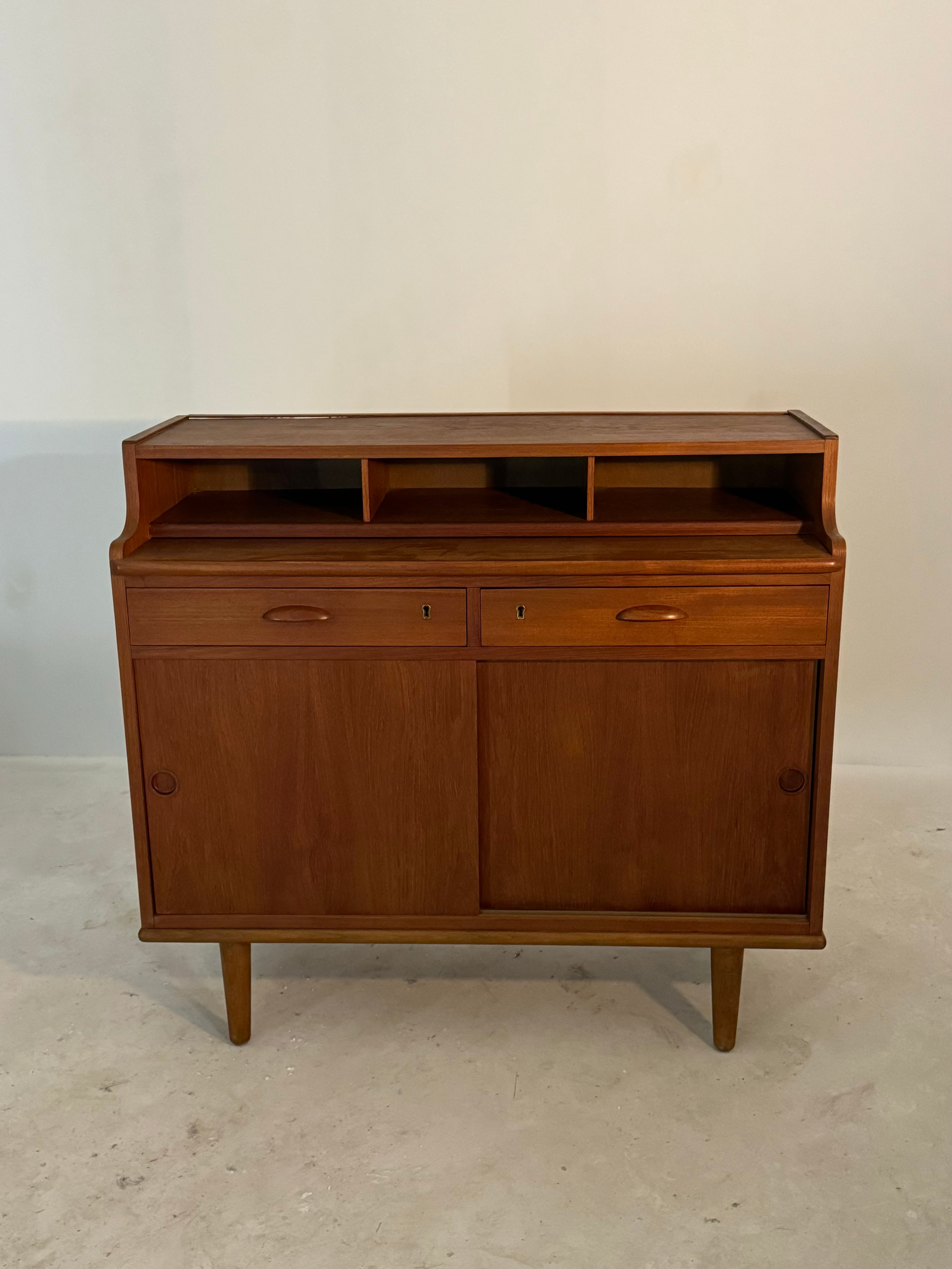 Petit buffet - secrétaire scandinave vintage « Jan »