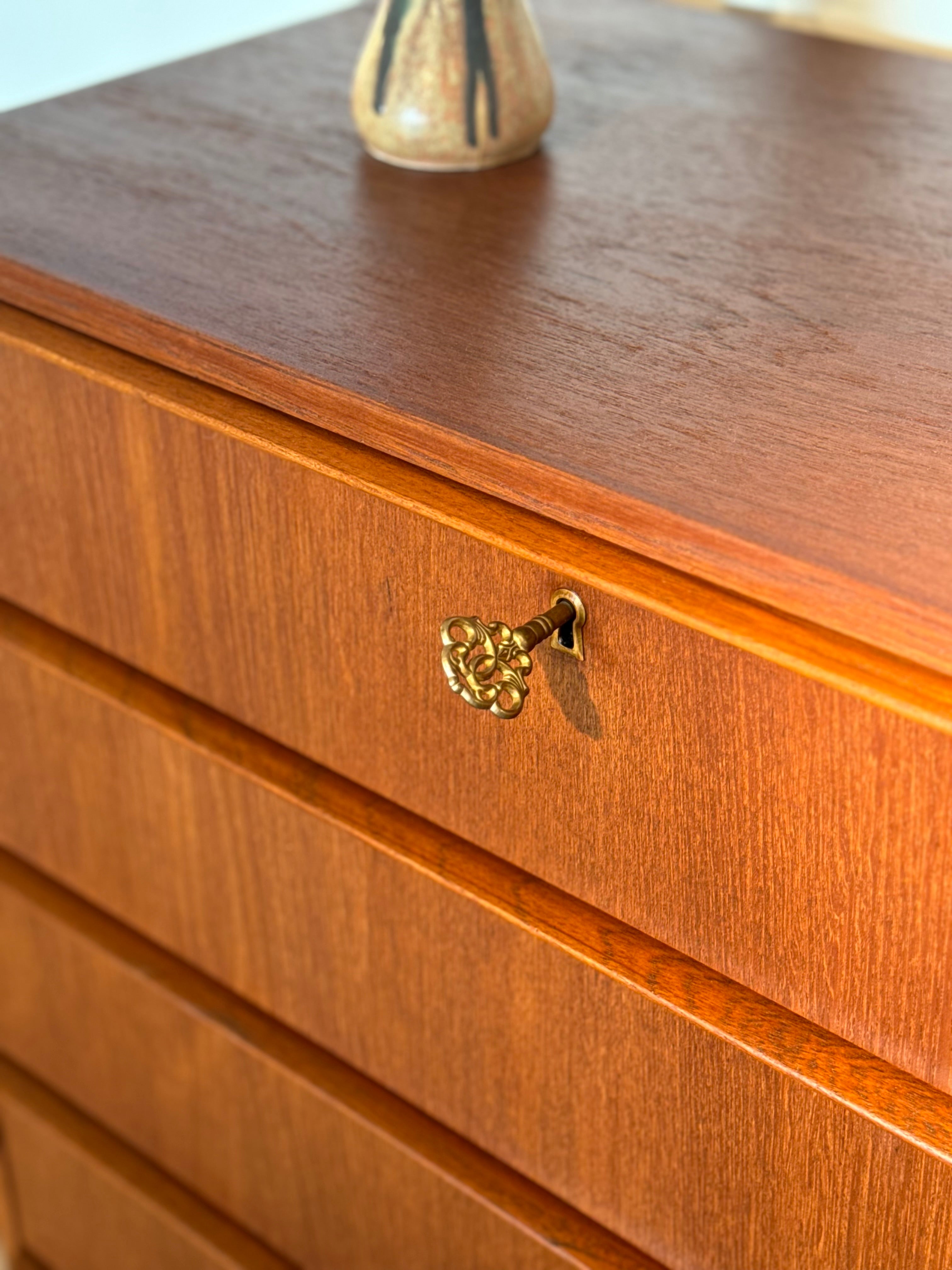 Commode scandinave vintage "Maiya"