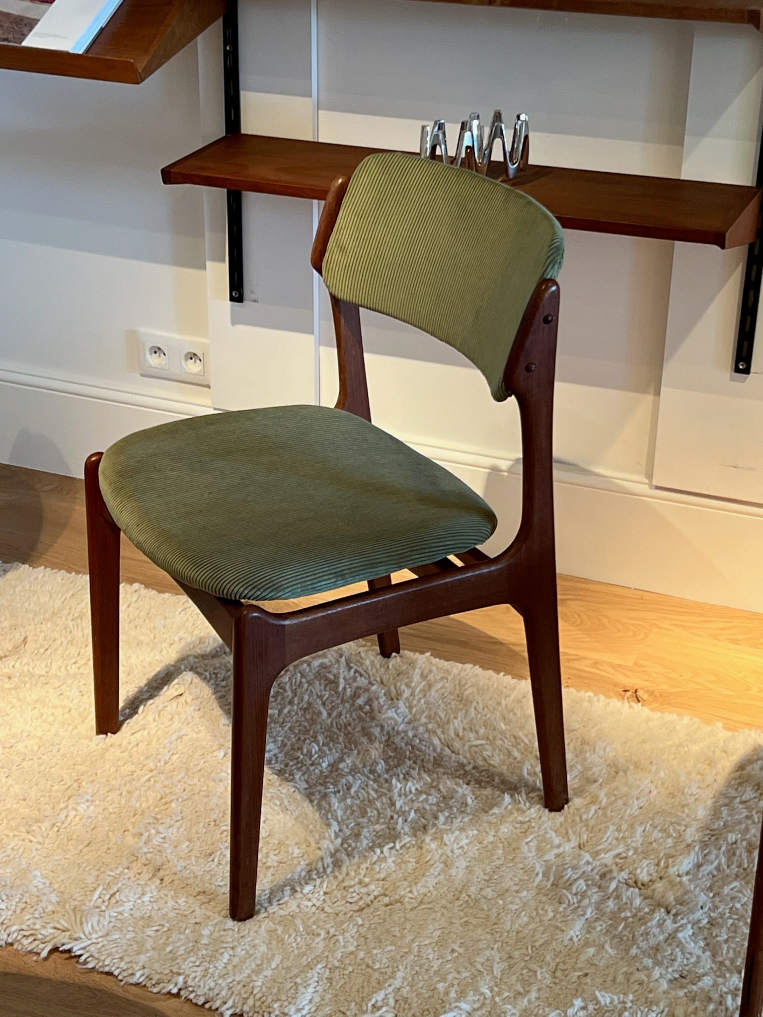 Pré-commande | Chaise scandinave vintage Erik Buch modèle 49 personnalisable