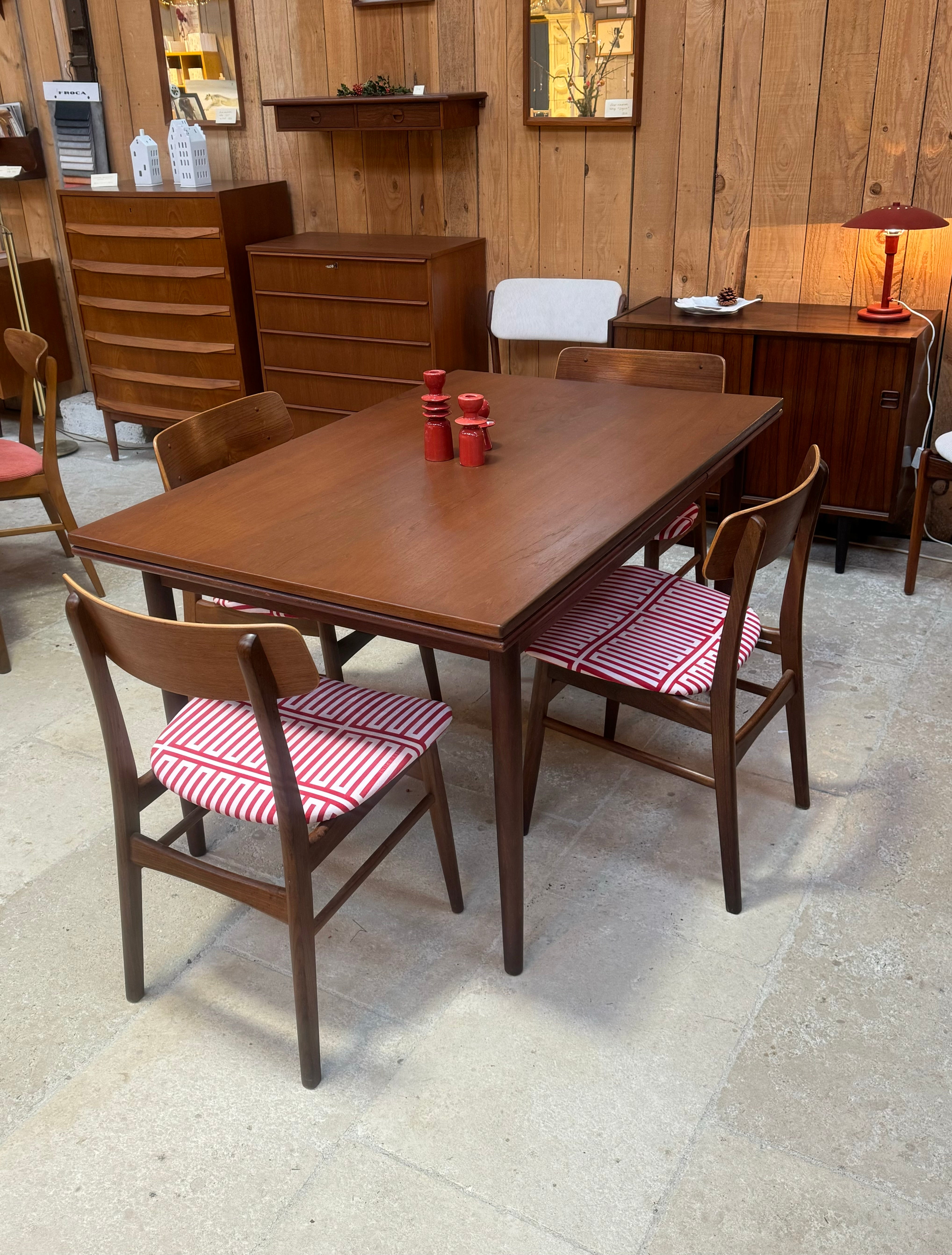 Table de salle à manger scandinave vintage extensible en teck "Allen"